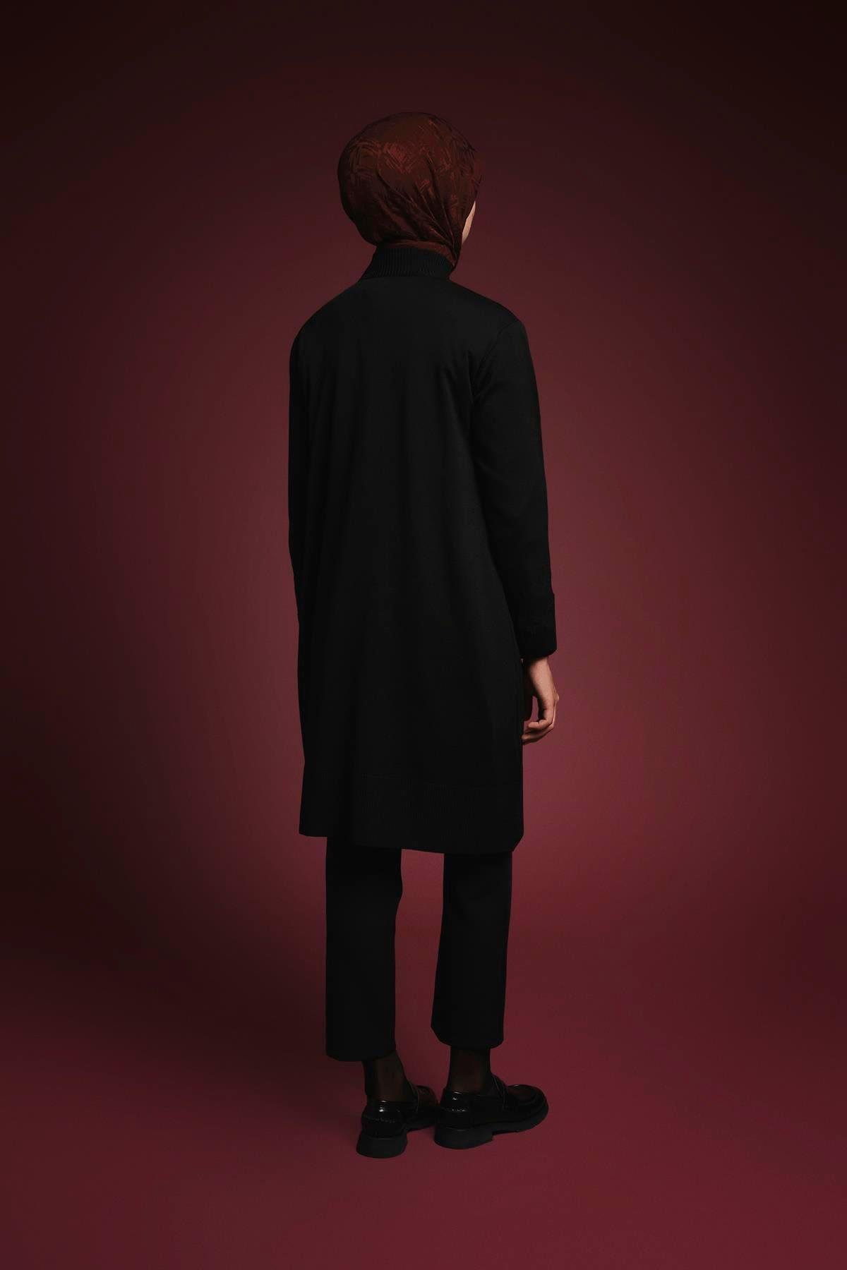 Armine TREND Omuz Desenli Yarım Fermuarlı Triko Tunik Siyah 25YTD4111