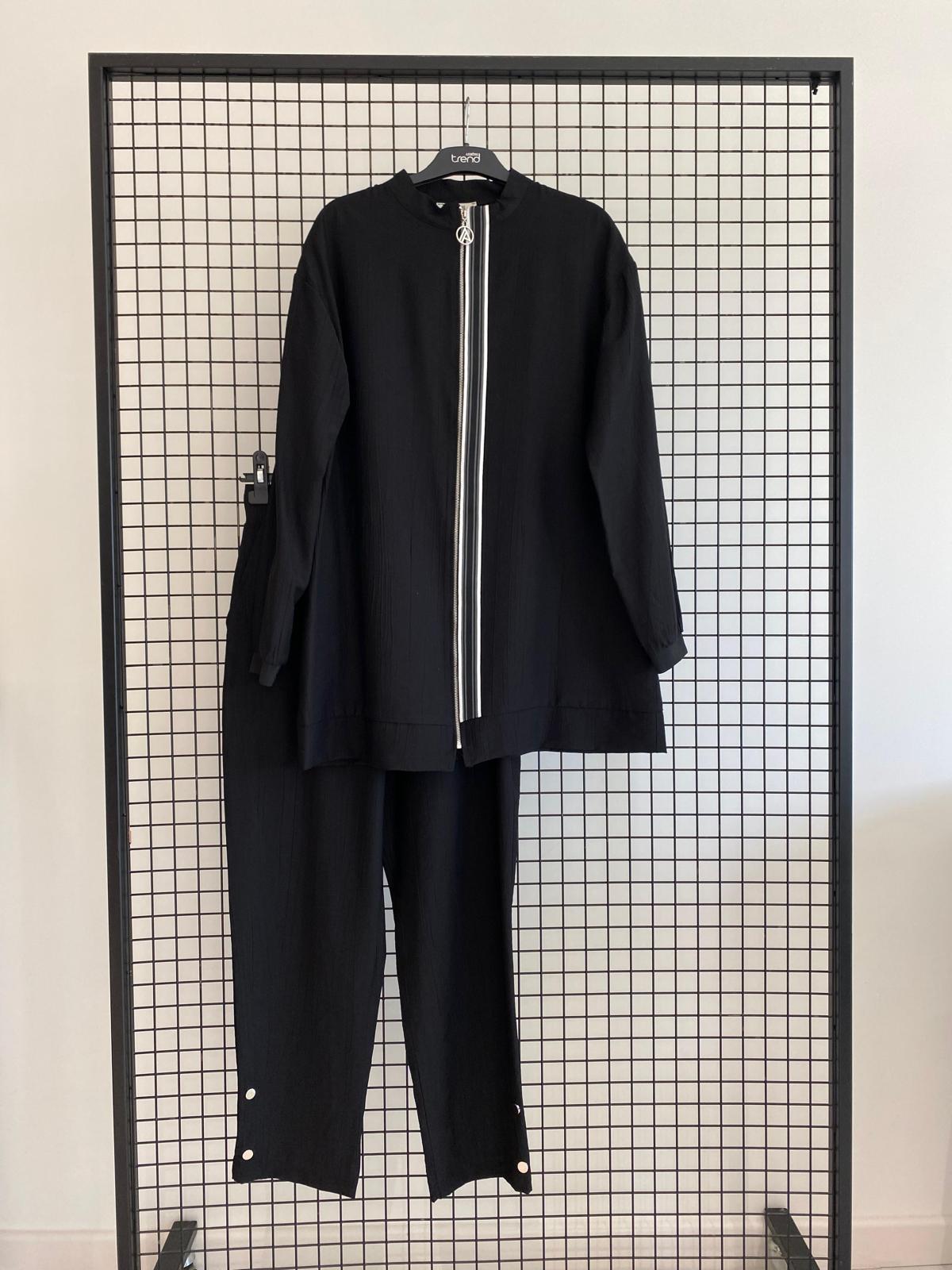 Armine TREND Pat Şerit Ribana Ve Fermuarlı Takım Siyah 25YT6131