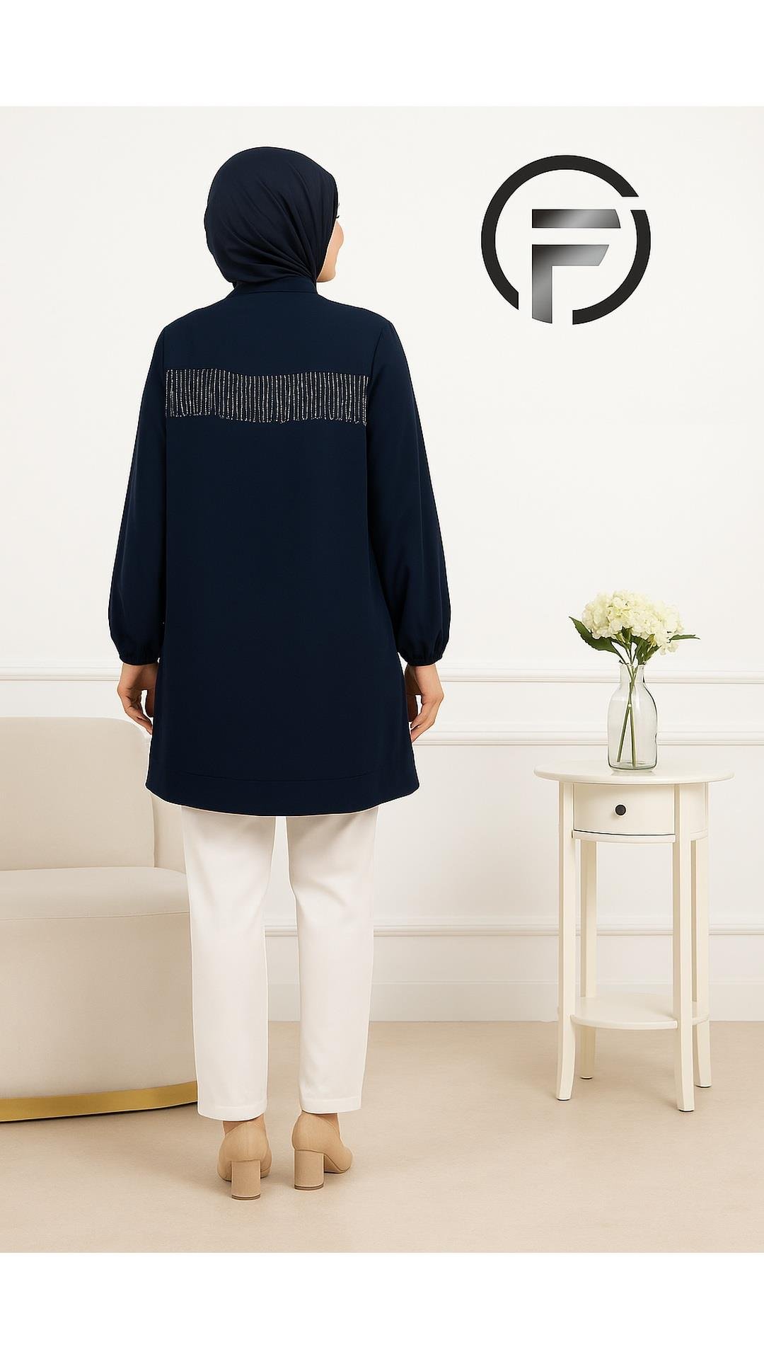 Armine TREND Sırtı Taşlı Tunik Krep Kumaş Lacivert 25YT552