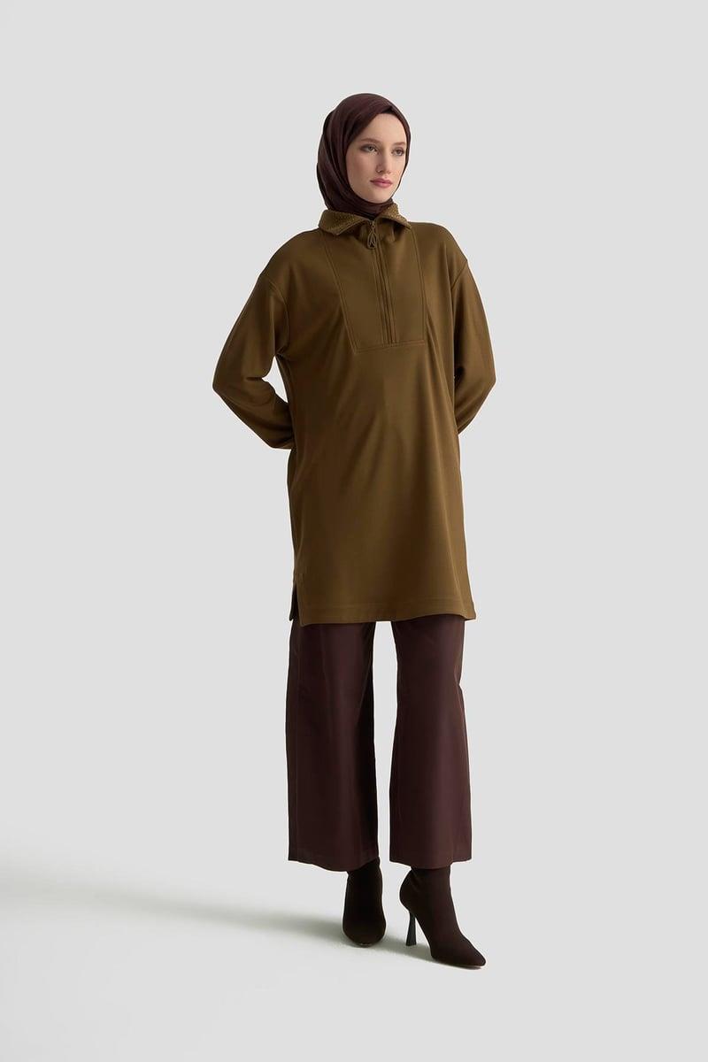 Armine TREND Yaka Taş İşlemeli Yarım Fermuarlı Tunik Yağ Yeşili 25KT406