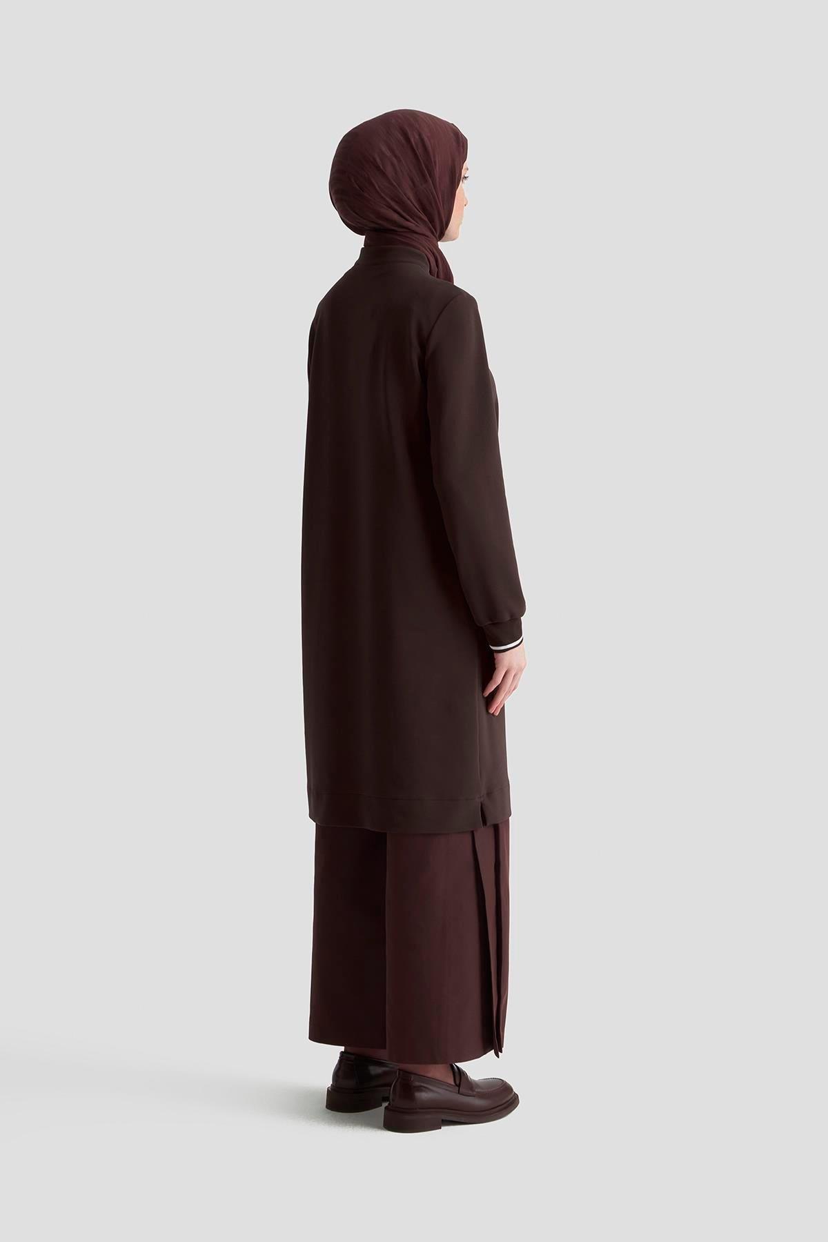 ARMİNE TREND Yakası Fermuarlı Kolları Ribanalı Örme Kumaş Tunik Kahverengi 25KT443