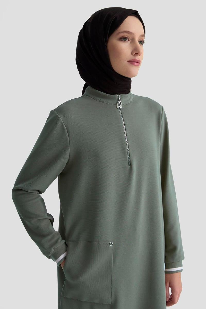 ARMİNE TREND Yakası Fermuarlı Kolları Ribanalı Örme Kumaş Tunik Haki 25KT443