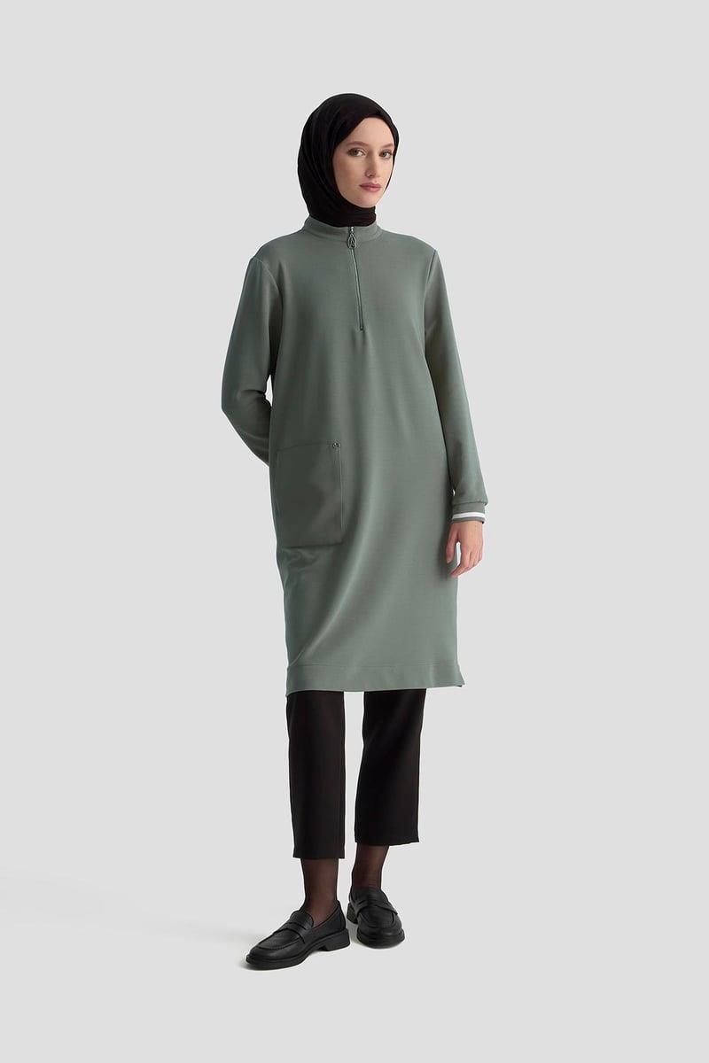 ARMİNE TREND Yakası Fermuarlı Kolları Ribanalı Örme Kumaş Tunik Haki 25KT443
