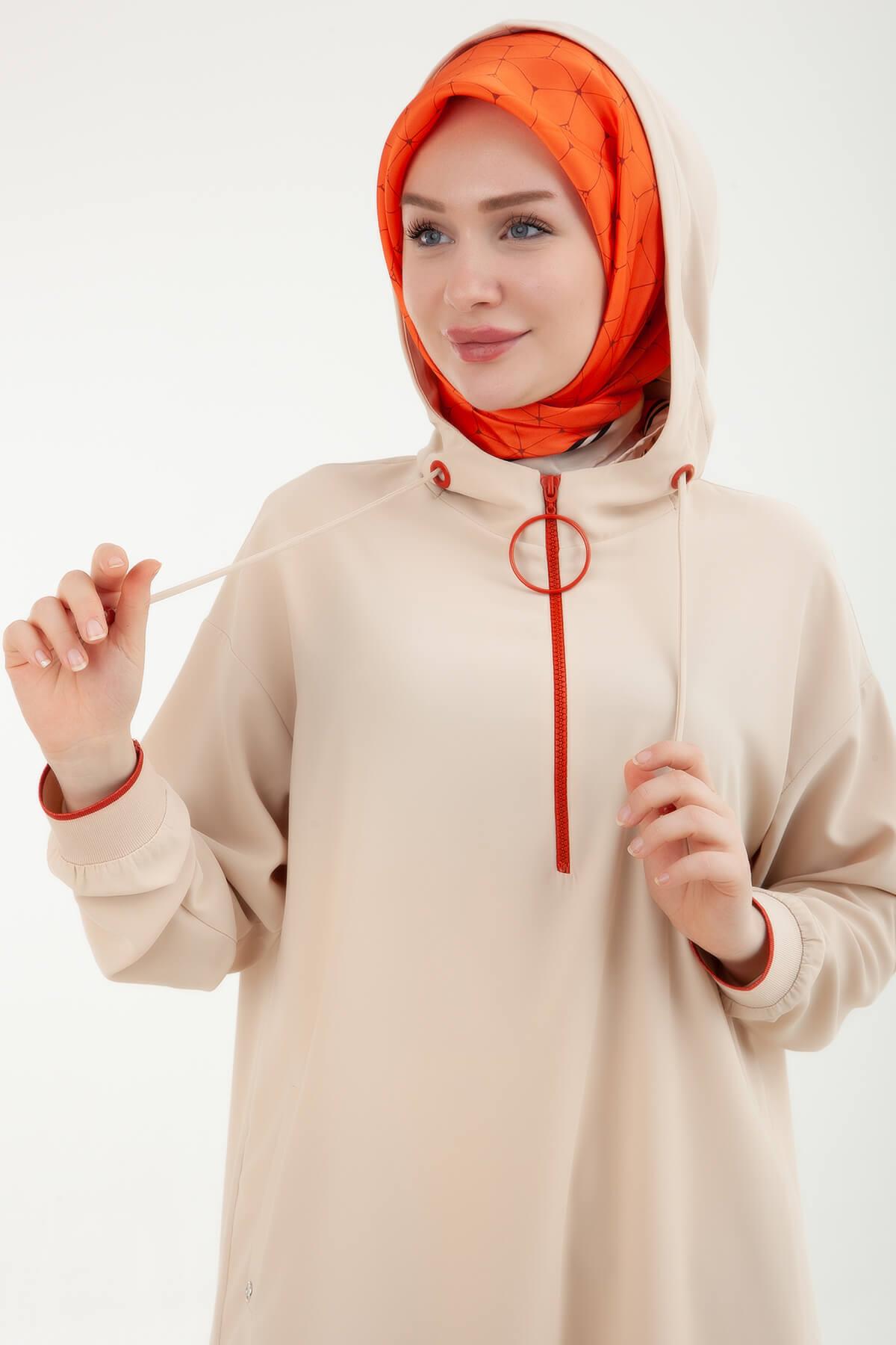 ARMİNE TREND Kapüşonlu Etek Ucları Yırtmaç Detaylı Fermuarlı Tunik Bej 24YT461