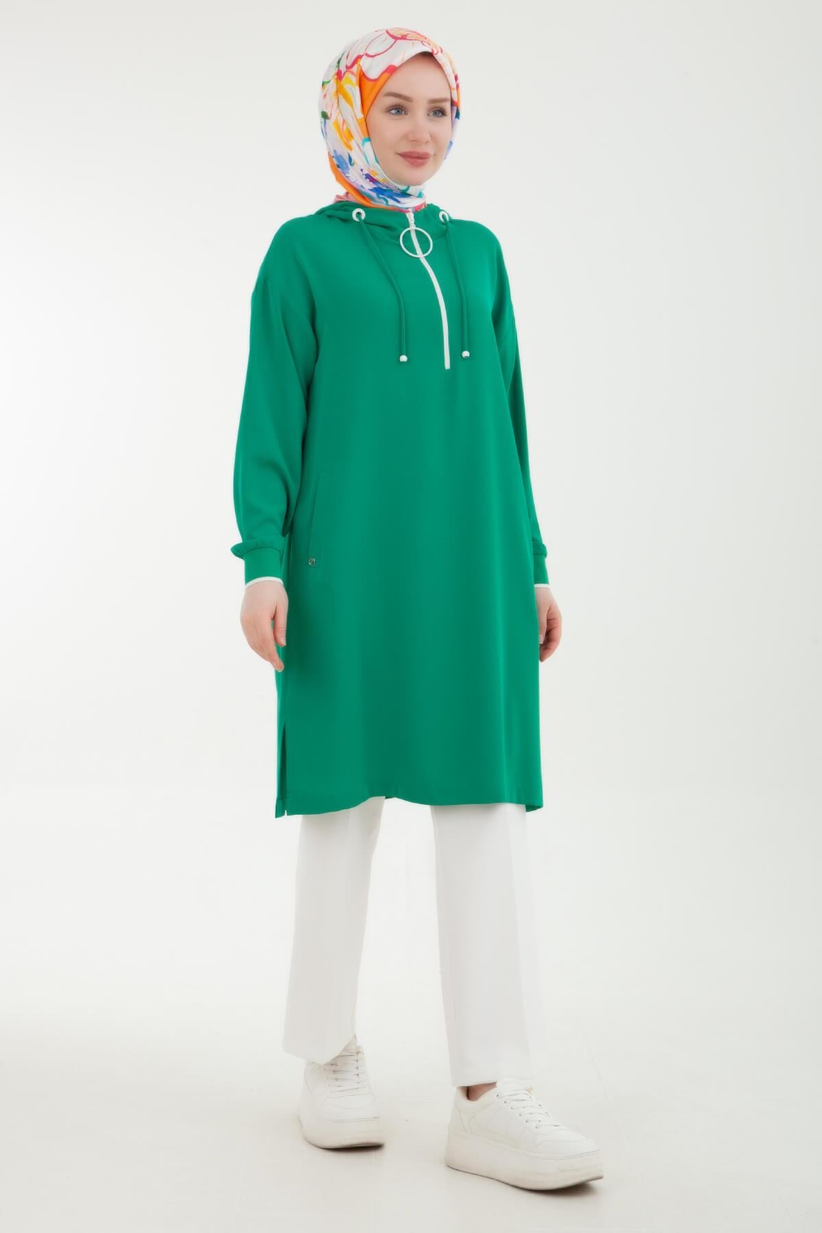 ARMİNE TREND Kapüşonlu Etek Ucları Yırtmaç Detaylı Fermuarlı Tunik Benetton Yeşili 24YT461