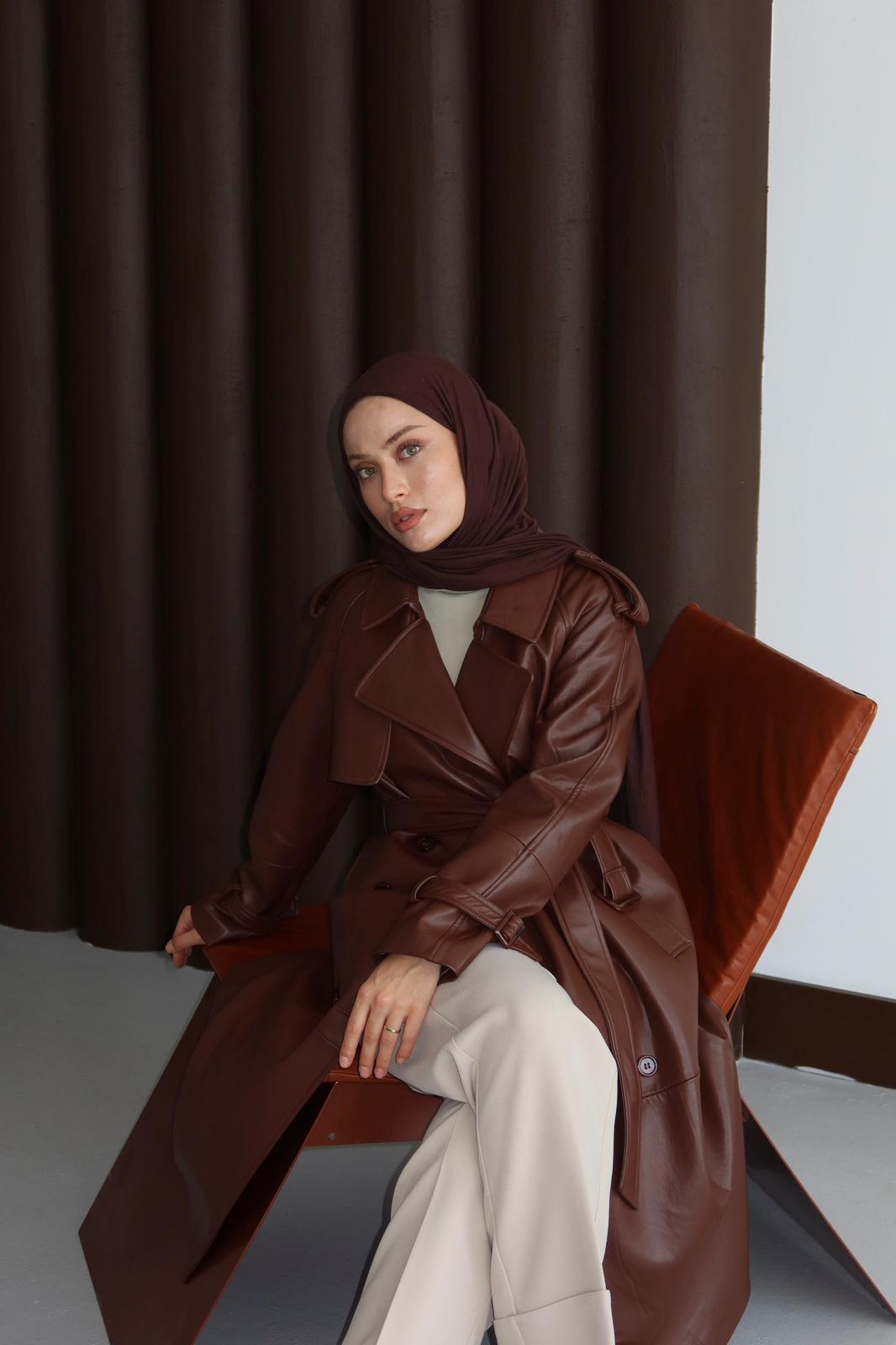 Belden Bağcıklı Deri Kap Taba