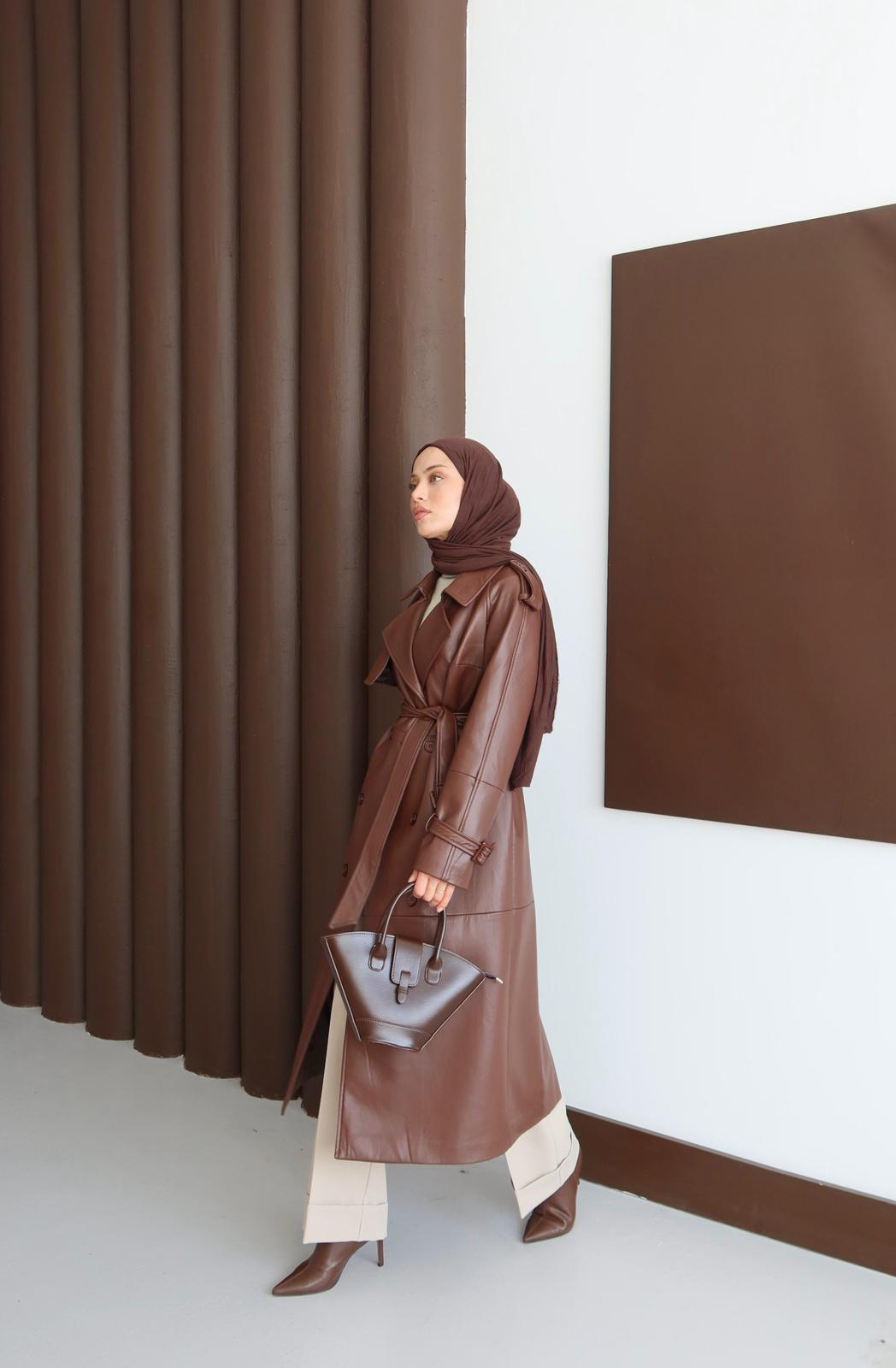 Belden Bağcıklı Deri Kap Taba