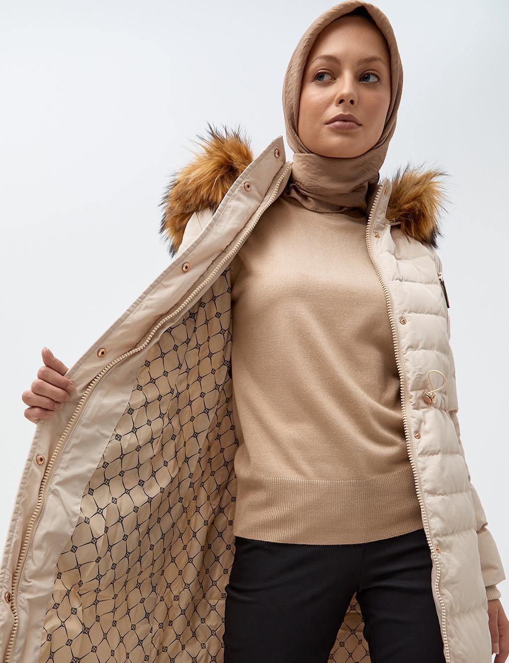 Kayra Çıt Çıtlı Kaz Tüyü Dolgulu Mont Krem KA-A23-27001