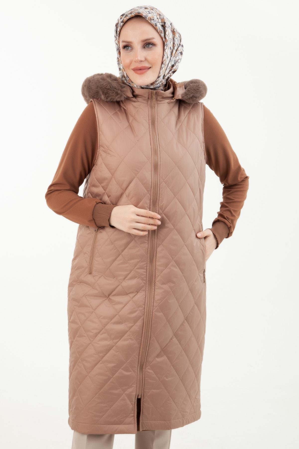 Armine Trend Kapitone Kapüşonlu Kışlık Yelek Camel 23KT544