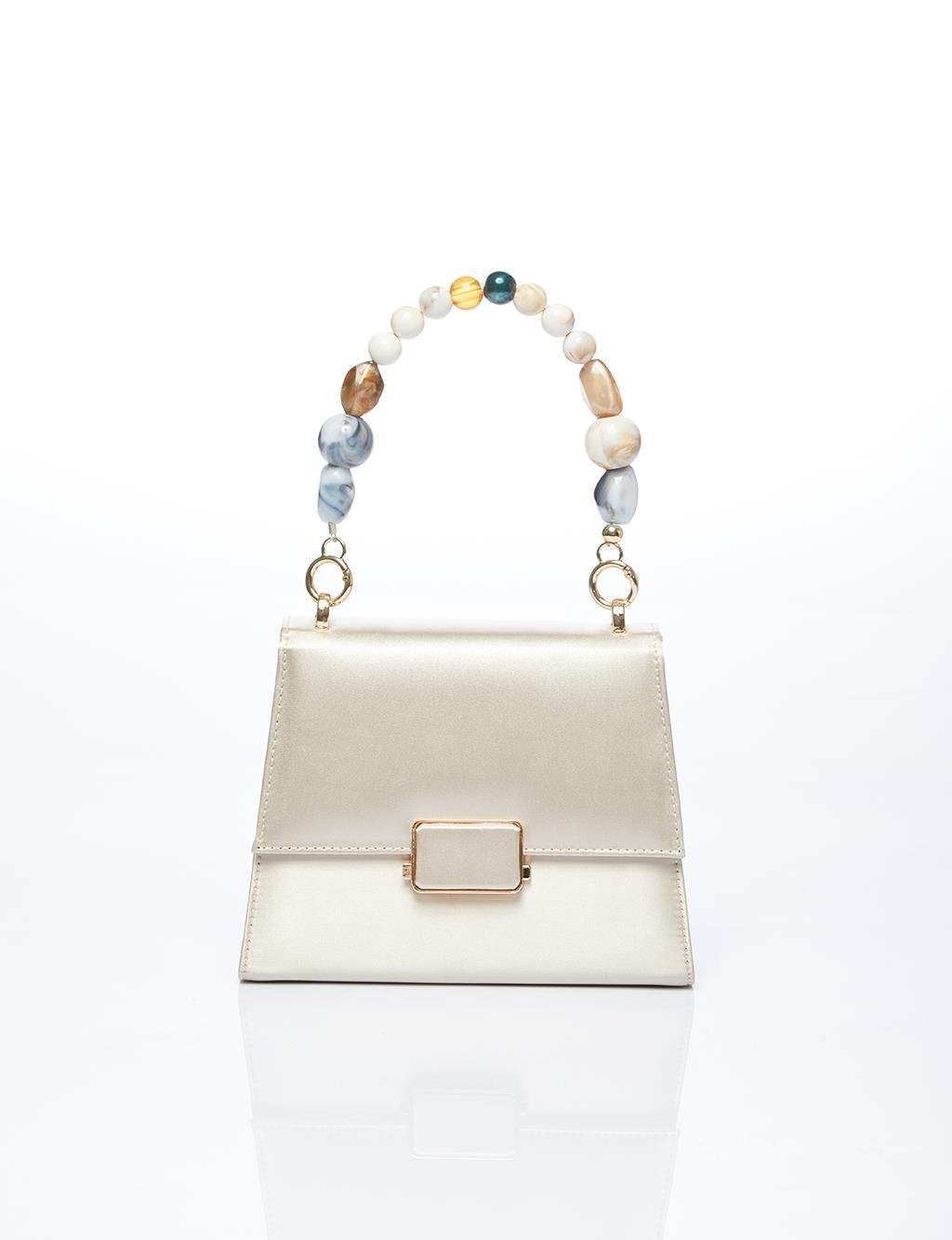 Kayra Metal Aksesuarlı Boncuklu Kapaklı Saten Çanta Krem KA-B25-CNT66