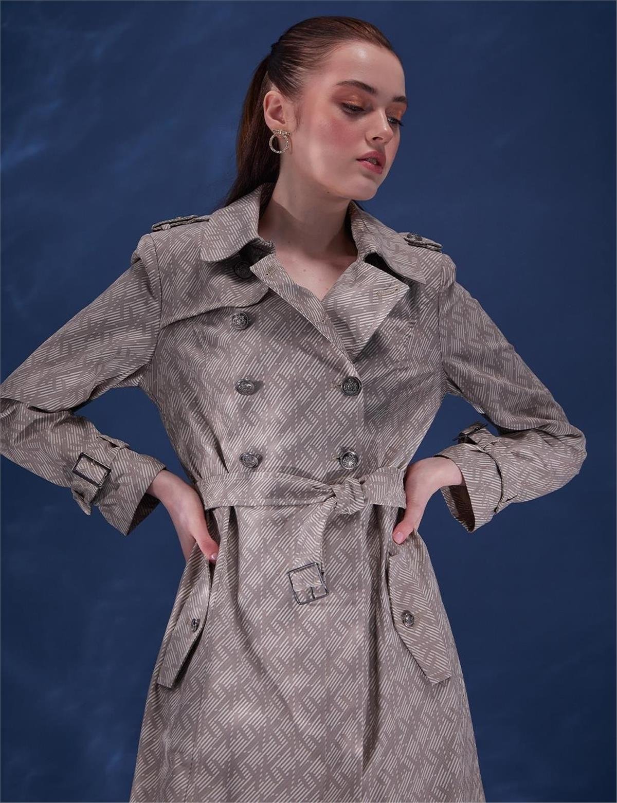 KAYRA Monogram Desen Kruvaze Trençkot KA-B23-14004 Krem