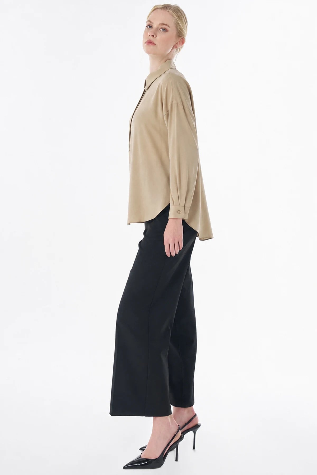Kayra Yarım Pat Basic Bluz Bej KA-SZ-10512