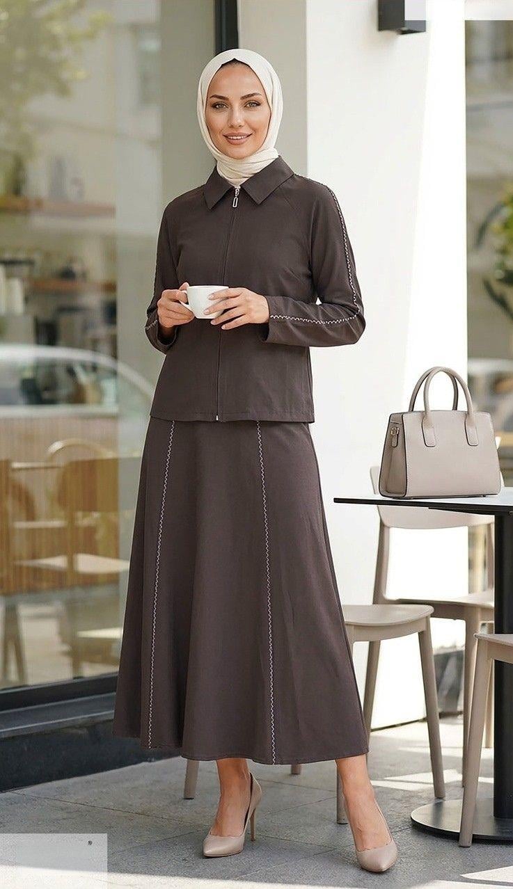 Nihle Koldan Şerit Detaylı Ceket Fermuarlı Etekli Takım Kahverengi