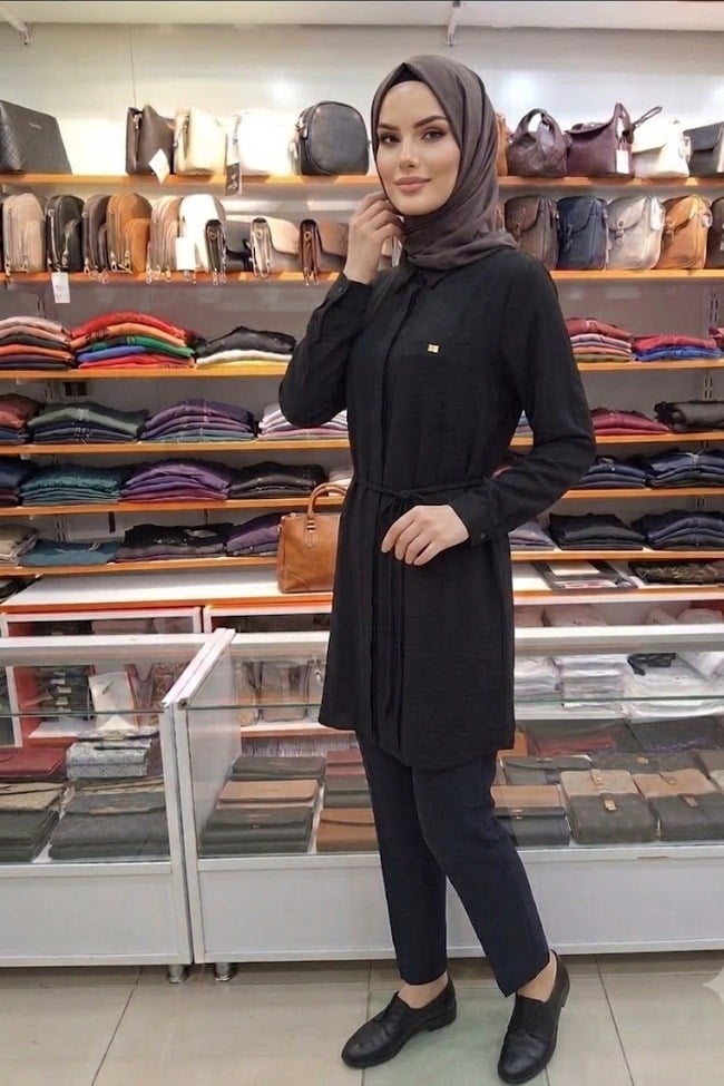 ZÜHRE Desenli Kuşaklı Solena Tunik Siyah T-1675