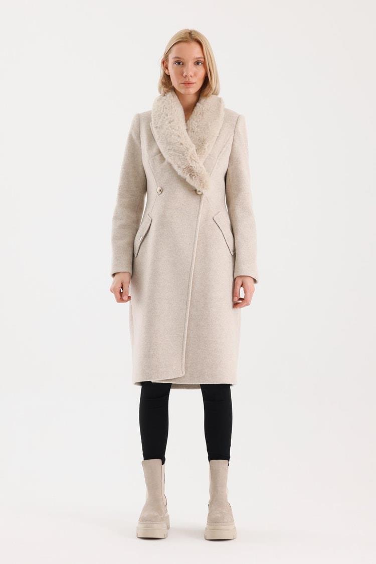 Zühre Kürk Yaka Cep Detaylı Kaşe Bej Kaban 13092