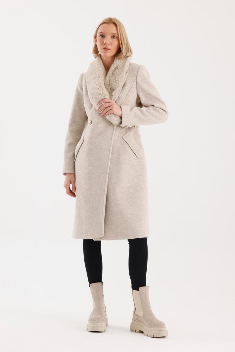 Zühre Kürk Yaka Cep Detaylı Kaşe Bej Kaban 13092