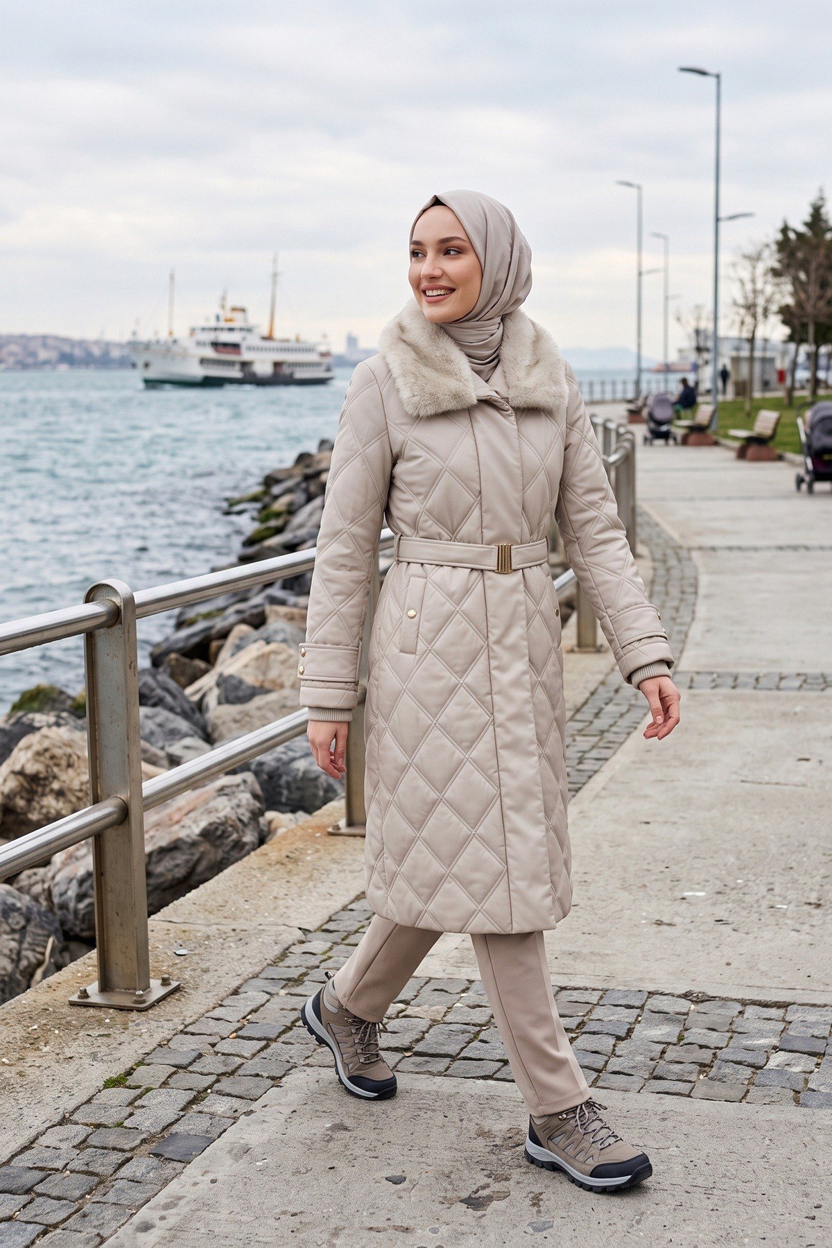 Zühre Kürk Yaka Kemerli Kapitone Petra Mont Taş 95 Cm 12764