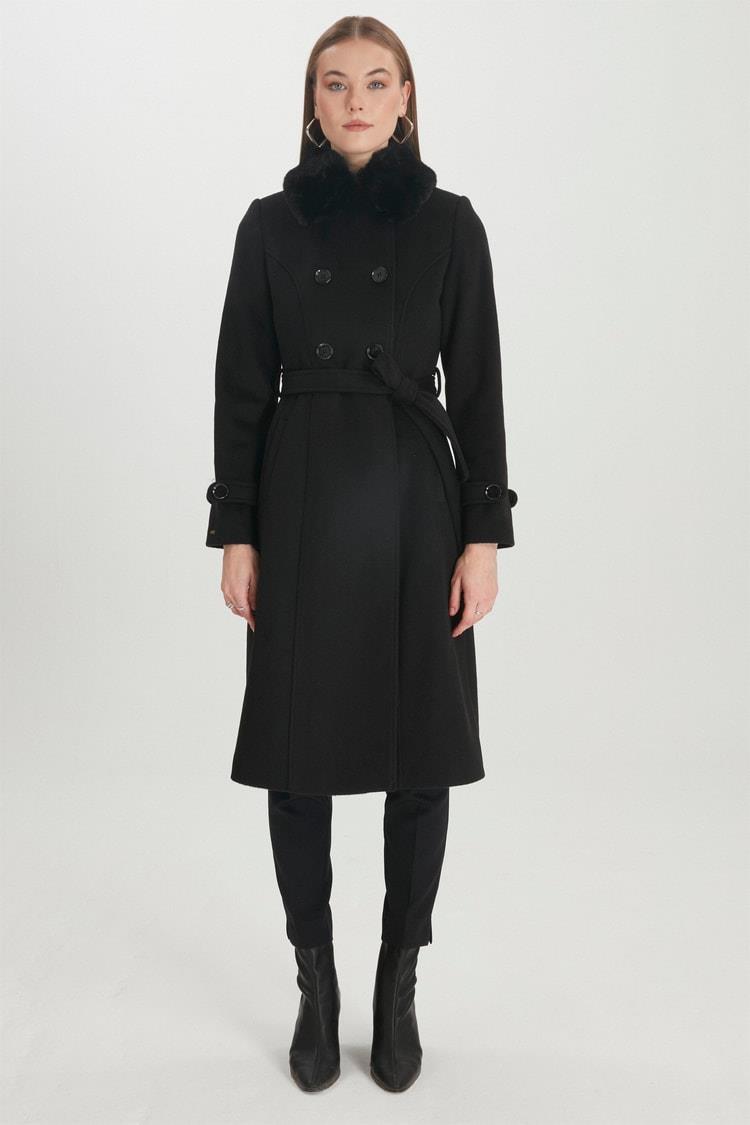 Zühre Yaka Kürk Detaylı Siyah Kaşe Kaban 13112