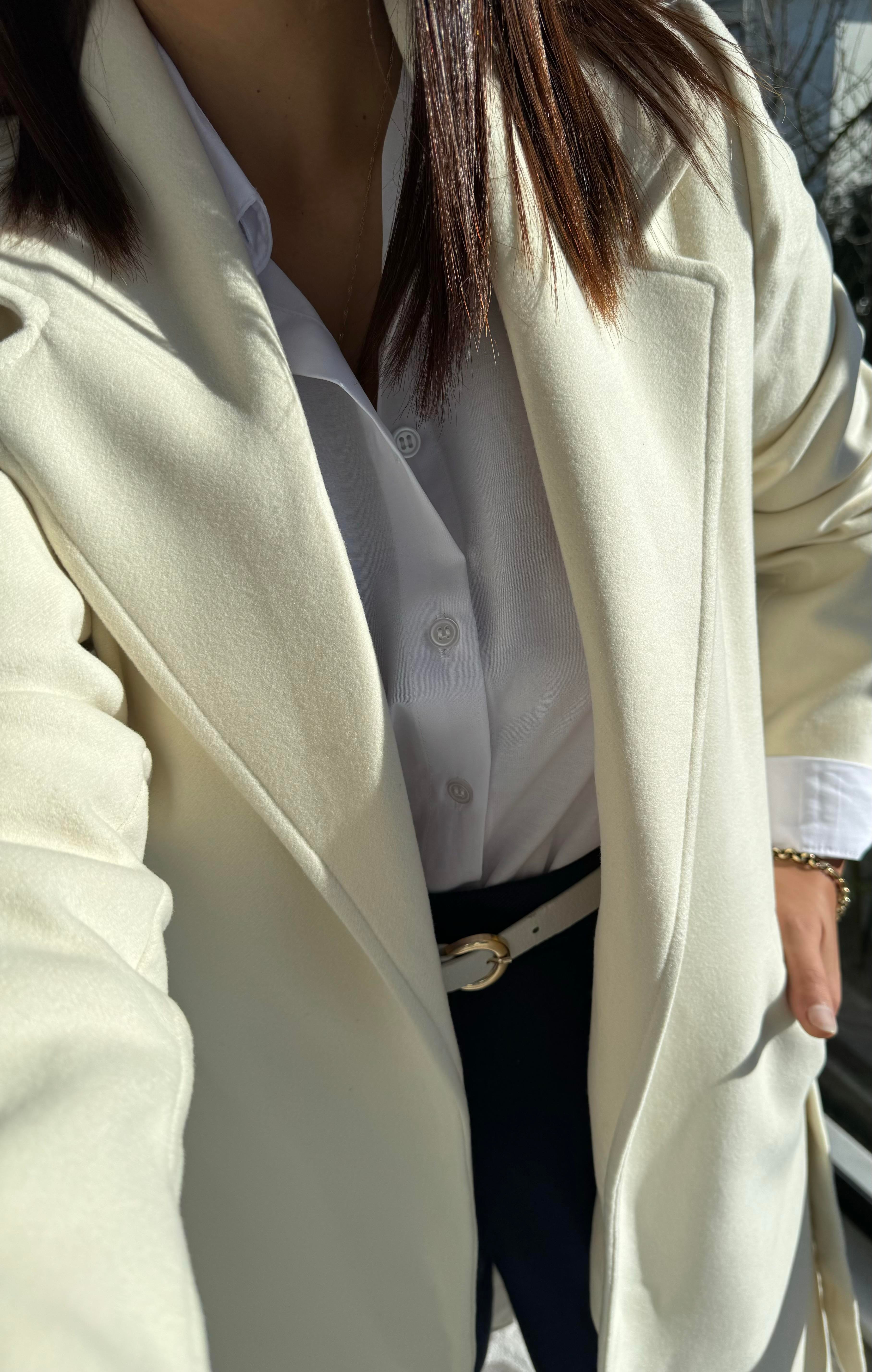  Bornoz Model İthal Kumaş Kaban Krem