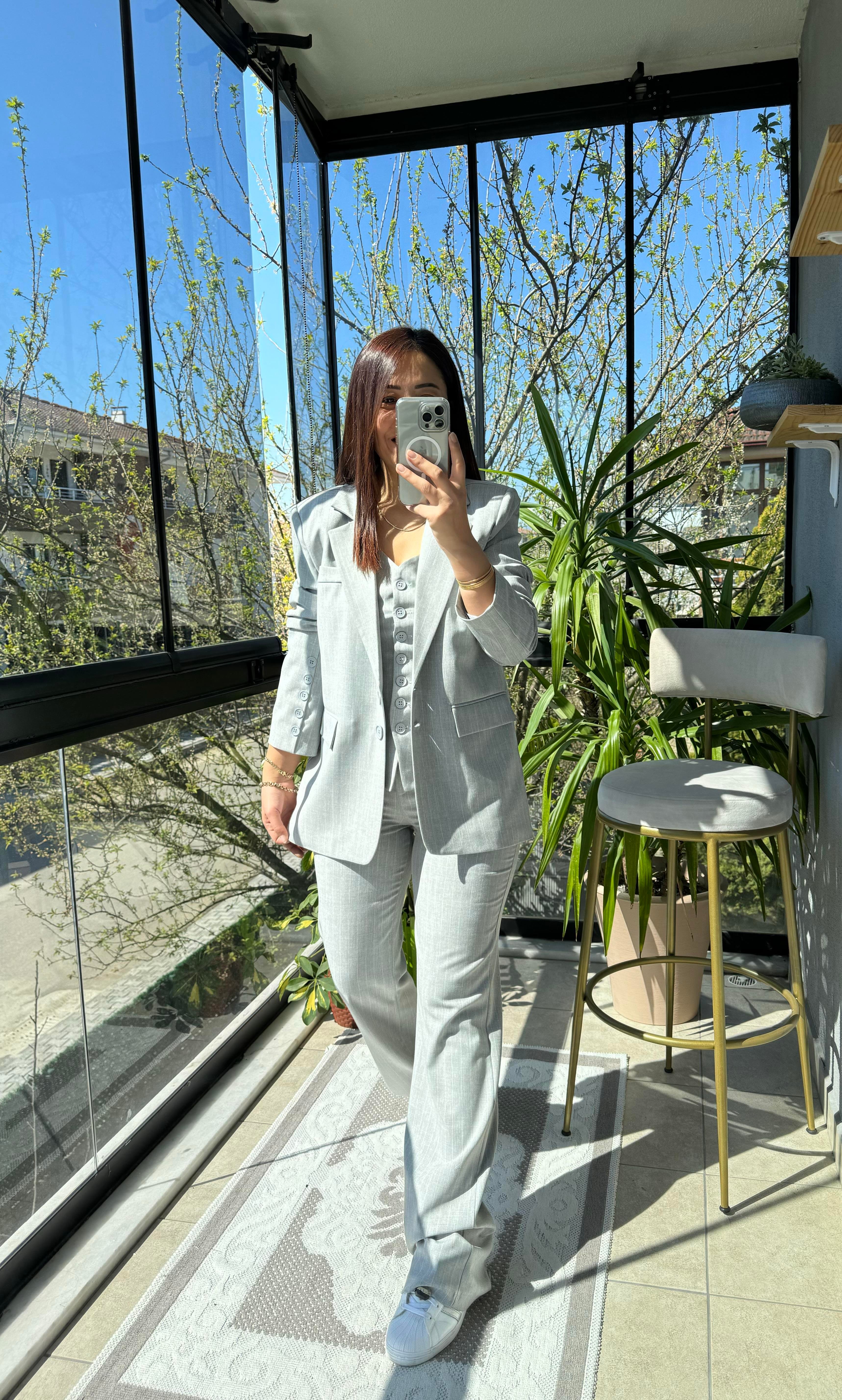 3'lü Çizgili Takım Gri