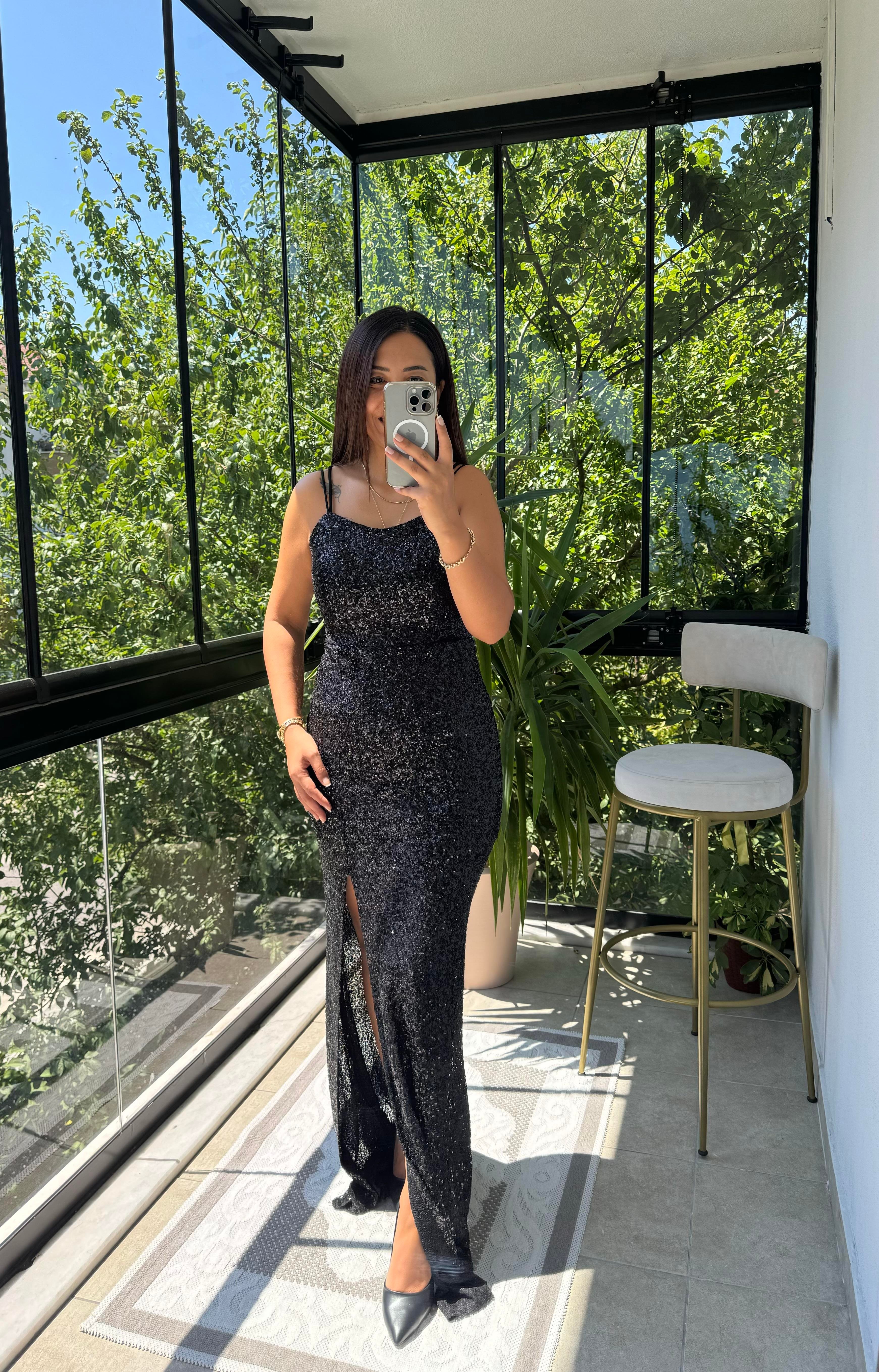 Askılı Yırtmaçlı Uzun Pul Abiye Siyah