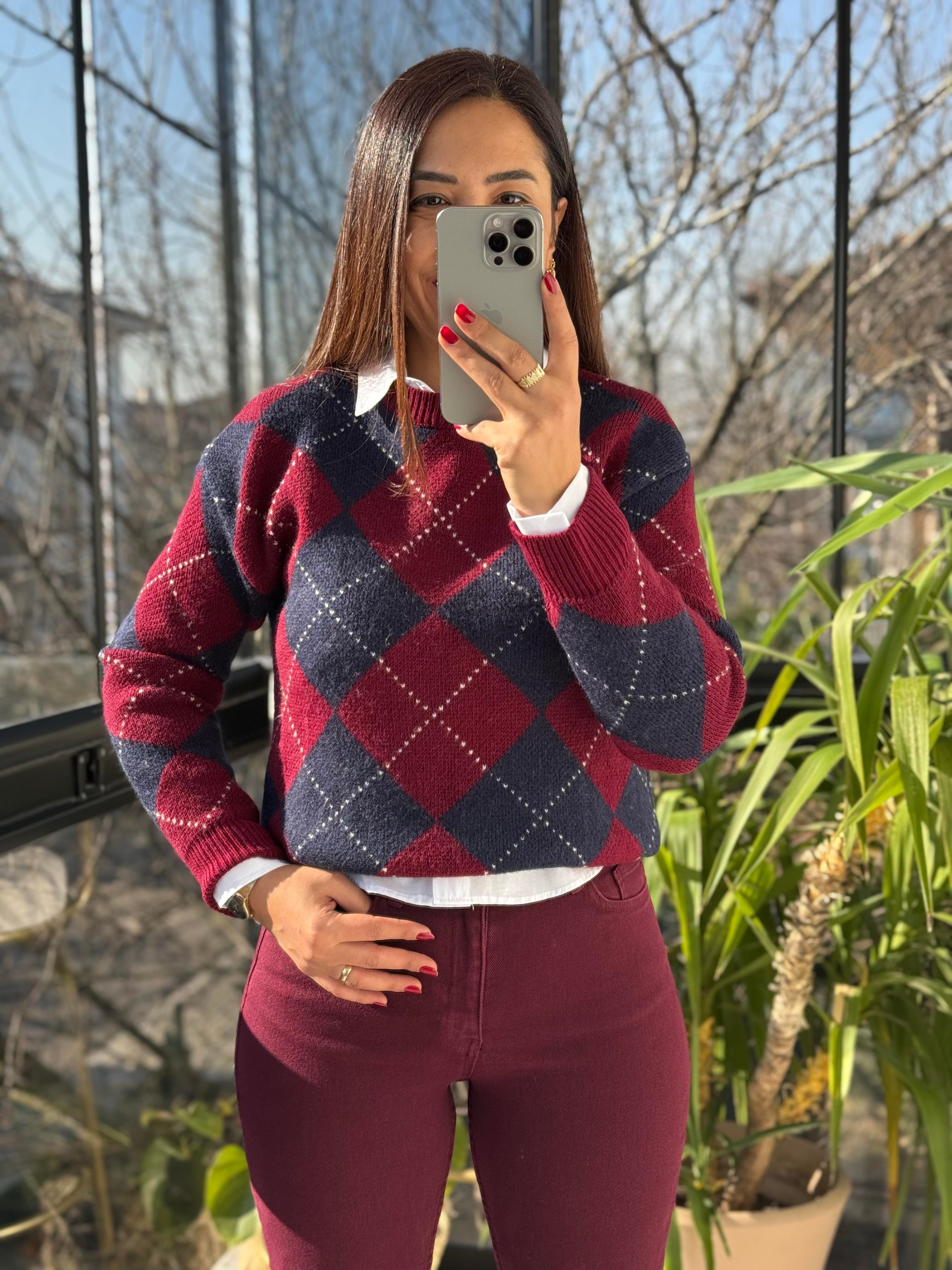 Baklava Desen Kazak Kısa Bordo