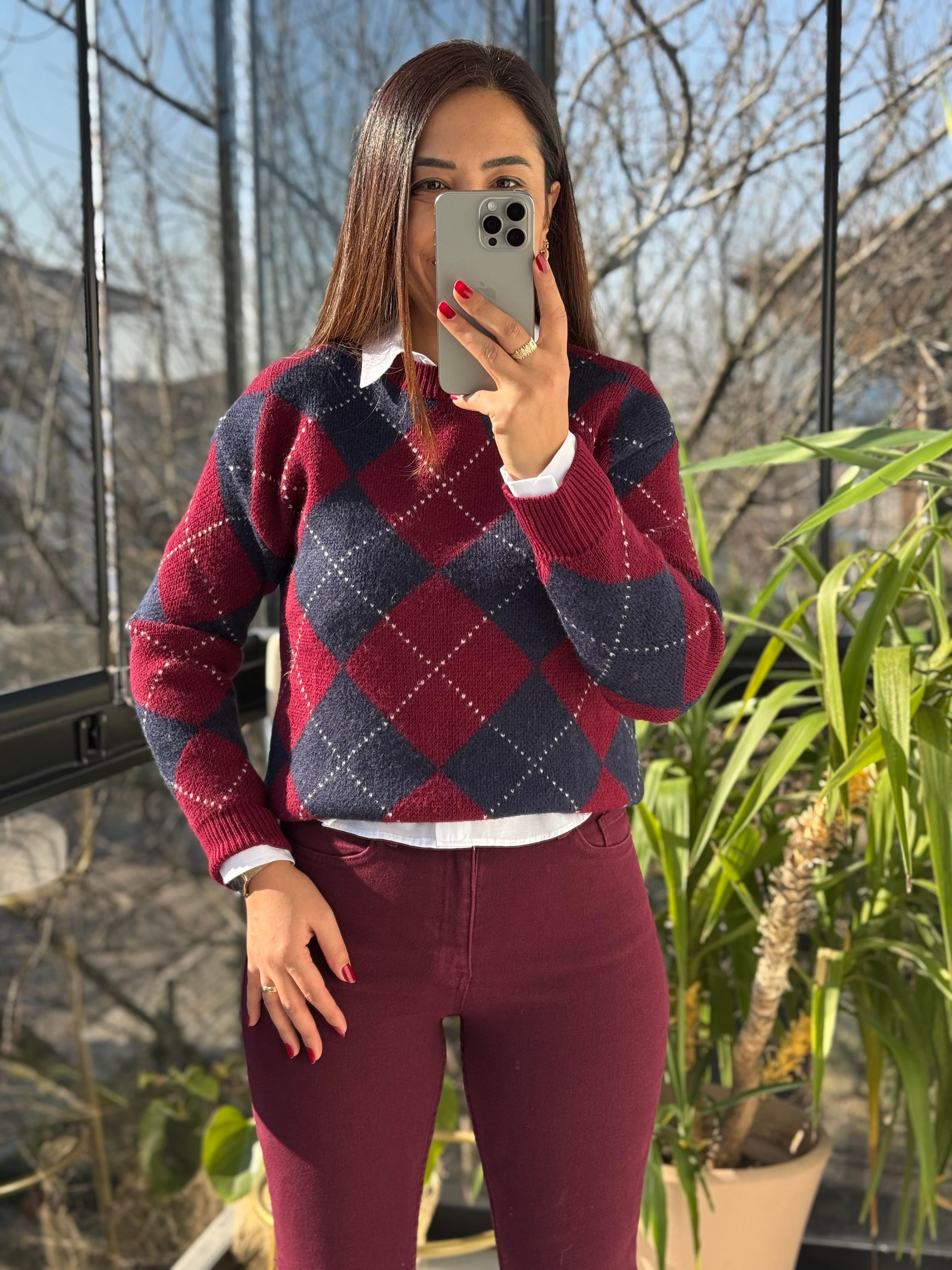 Baklava Desen Kazak Kısa Bordo