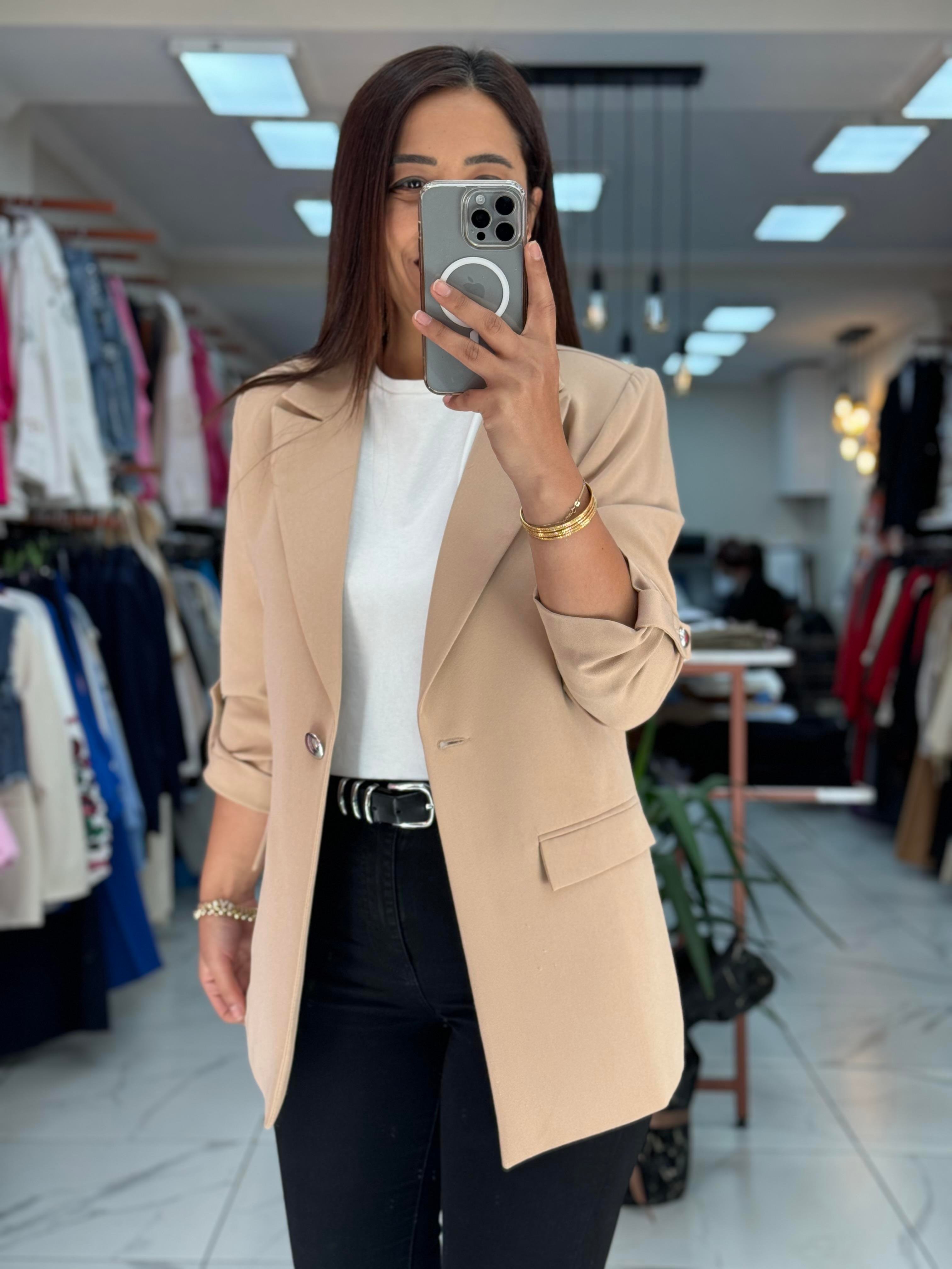 Bej Kolu Düğmeli Blazer Ceket