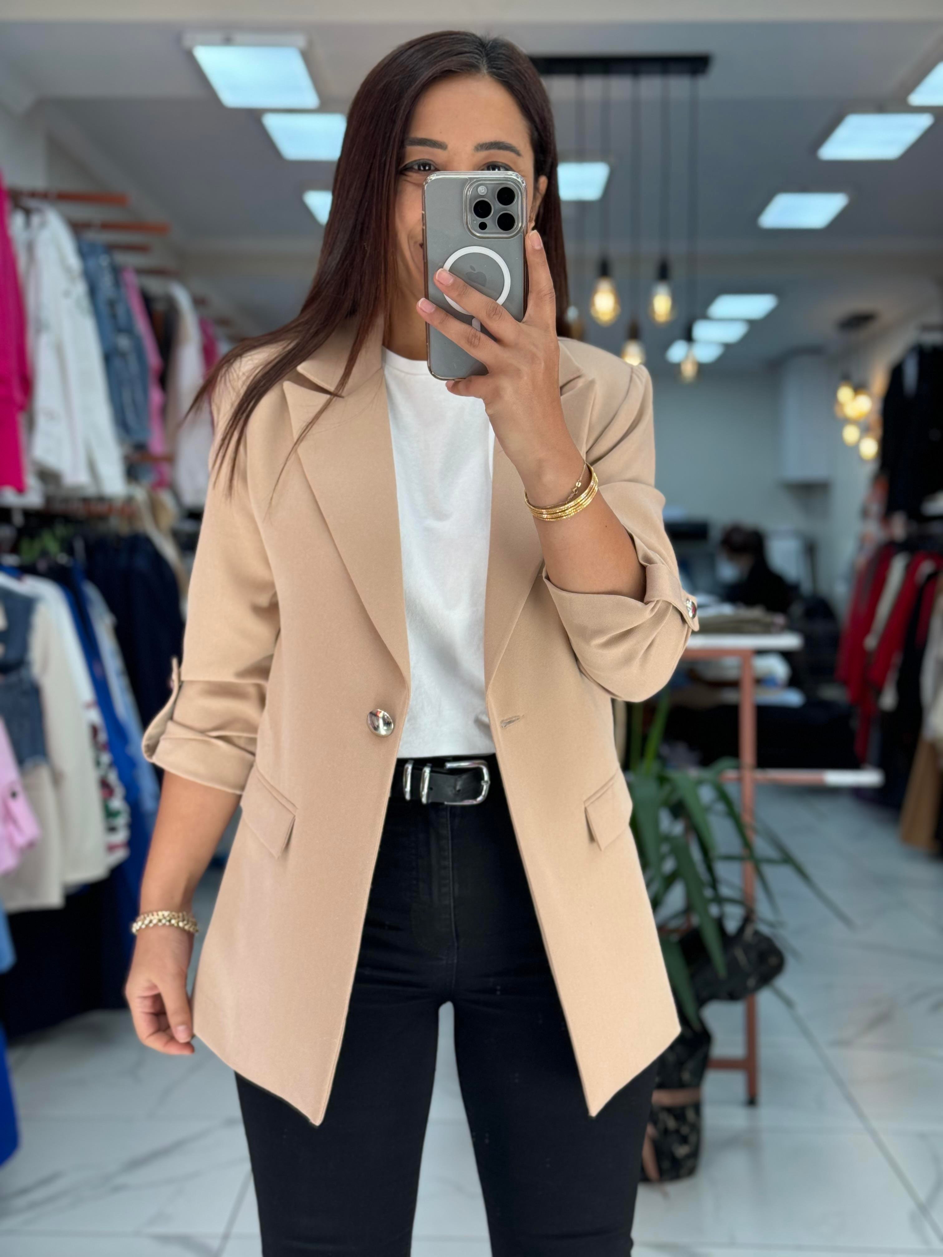 Bej Kolu Düğmeli Blazer Ceket