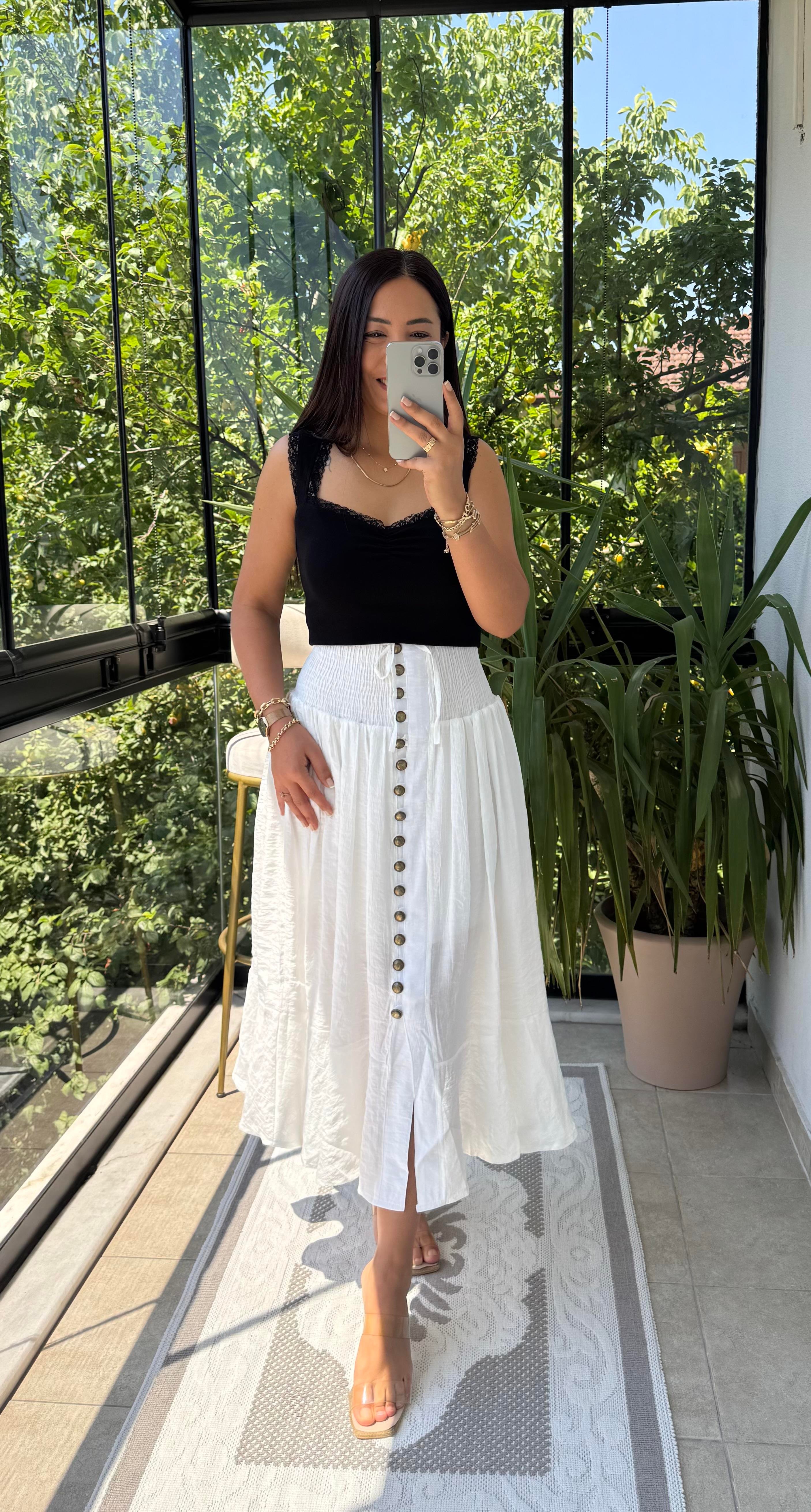 Bel Detaylı Düğmeli Etek Beyaz