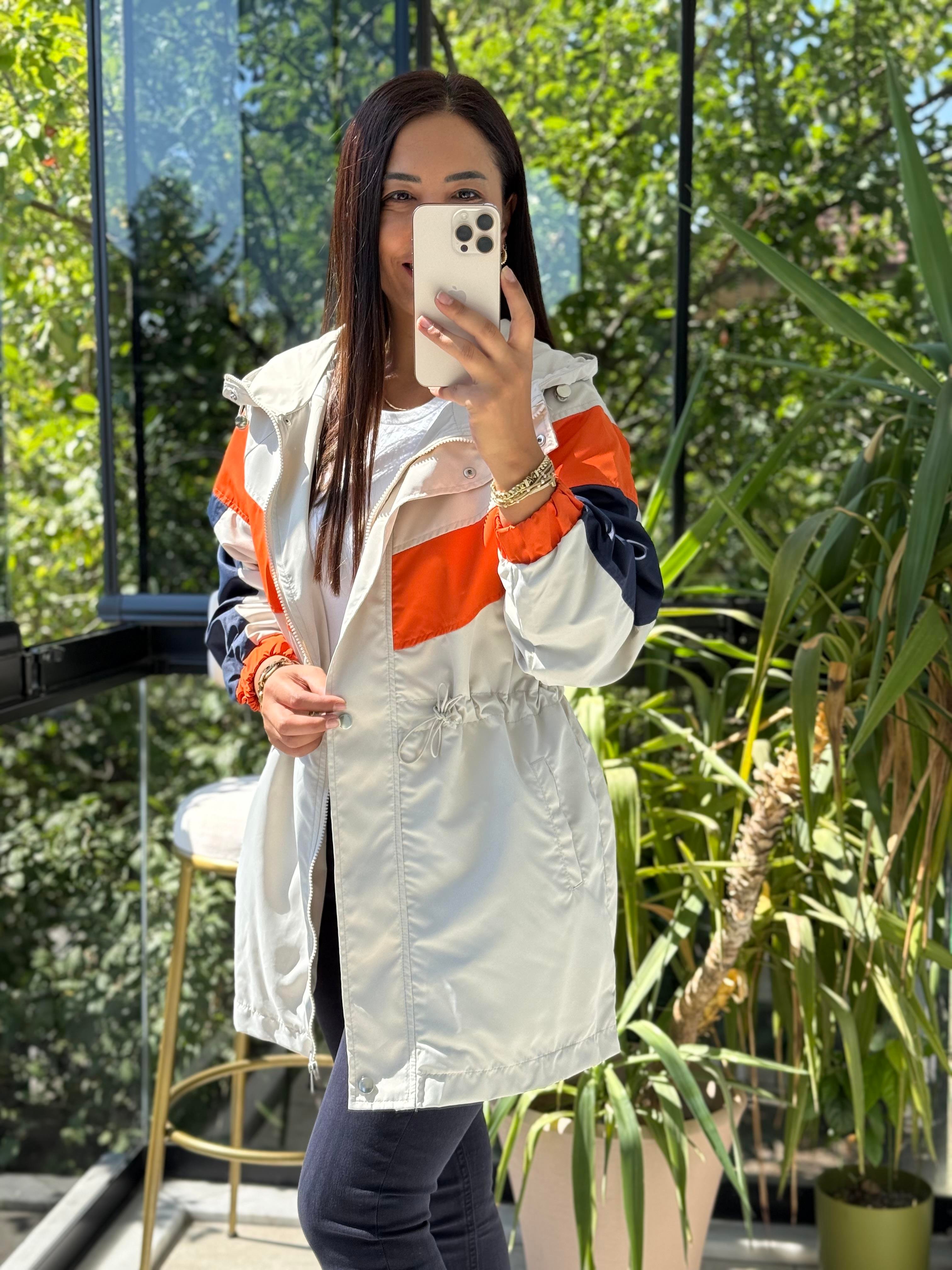 Beli Büzgülü Yağmurluk Taş