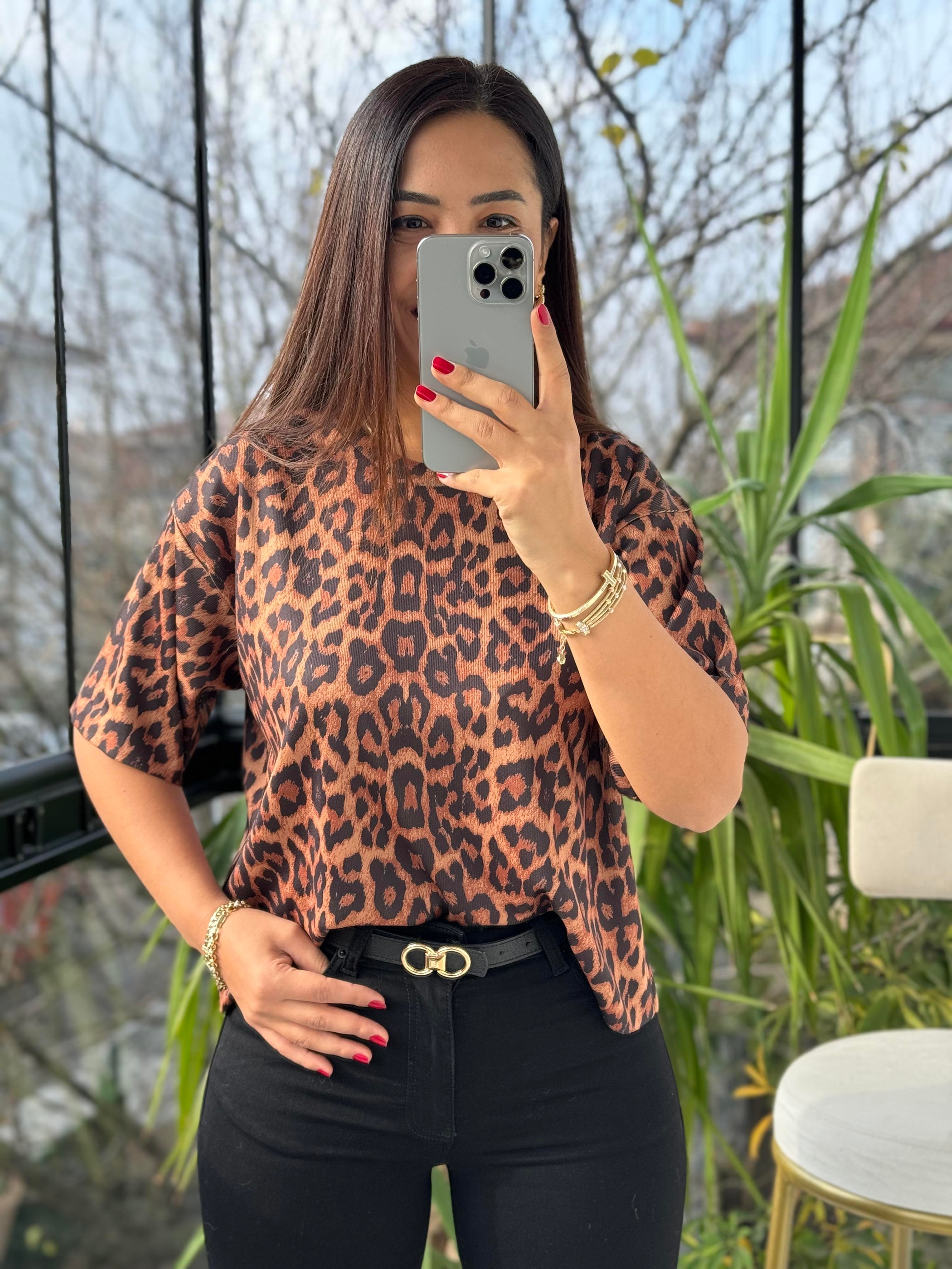 Bisiklet Yaka Leopar Baskılı Bluz Camel