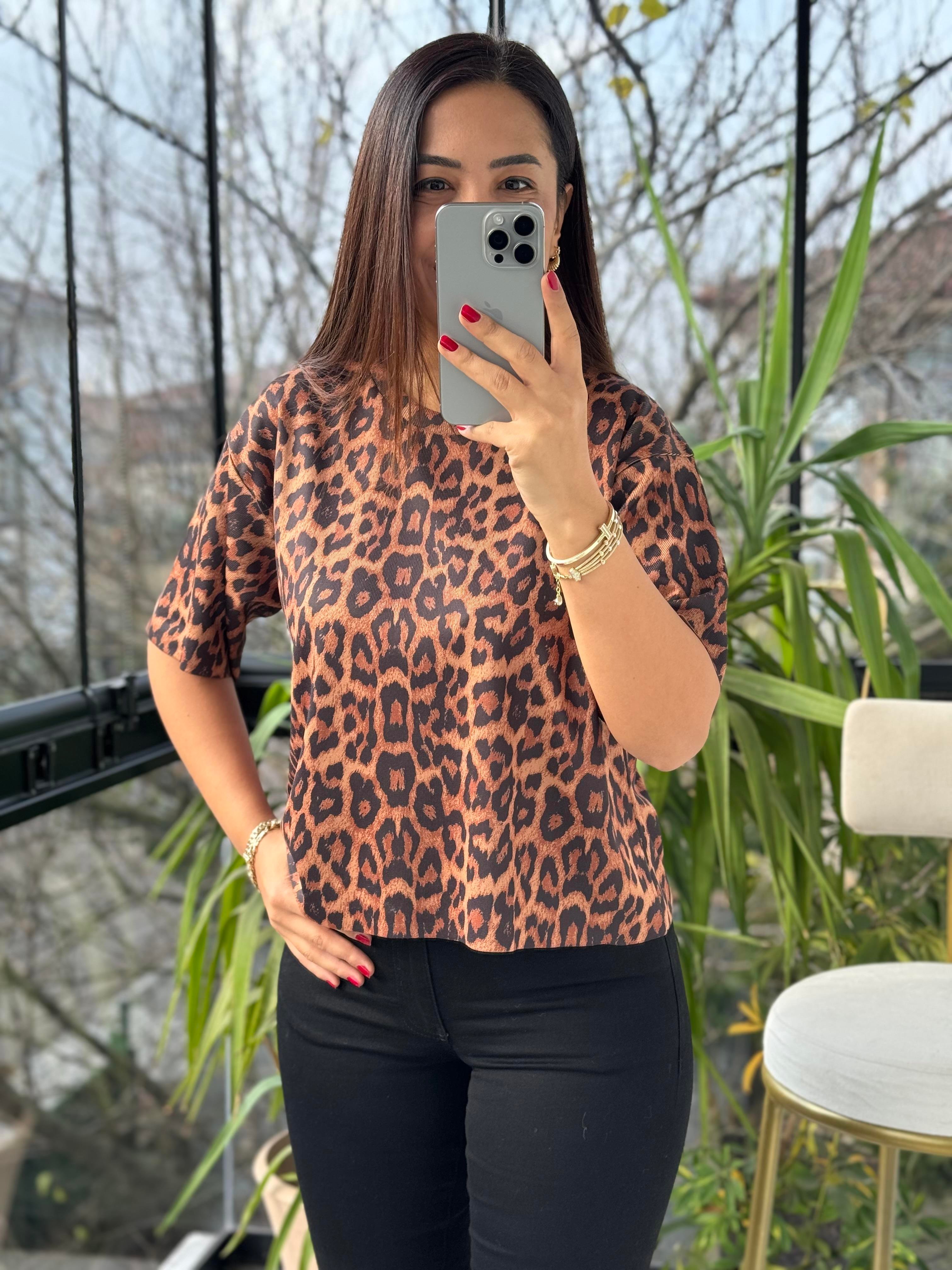 Bisiklet Yaka Leopar Baskılı Bluz Camel