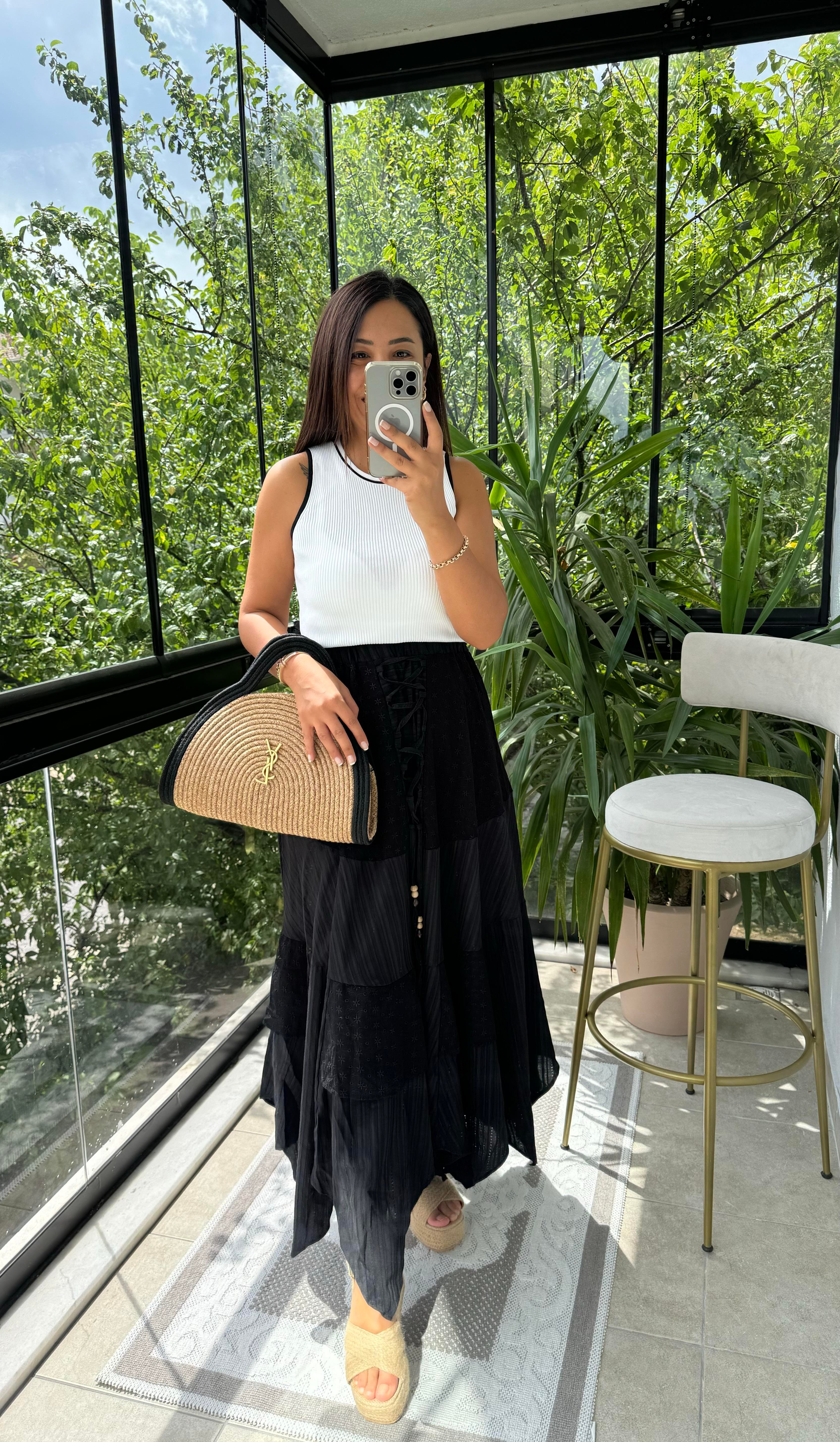 Brode Parçalı Etek Siyah