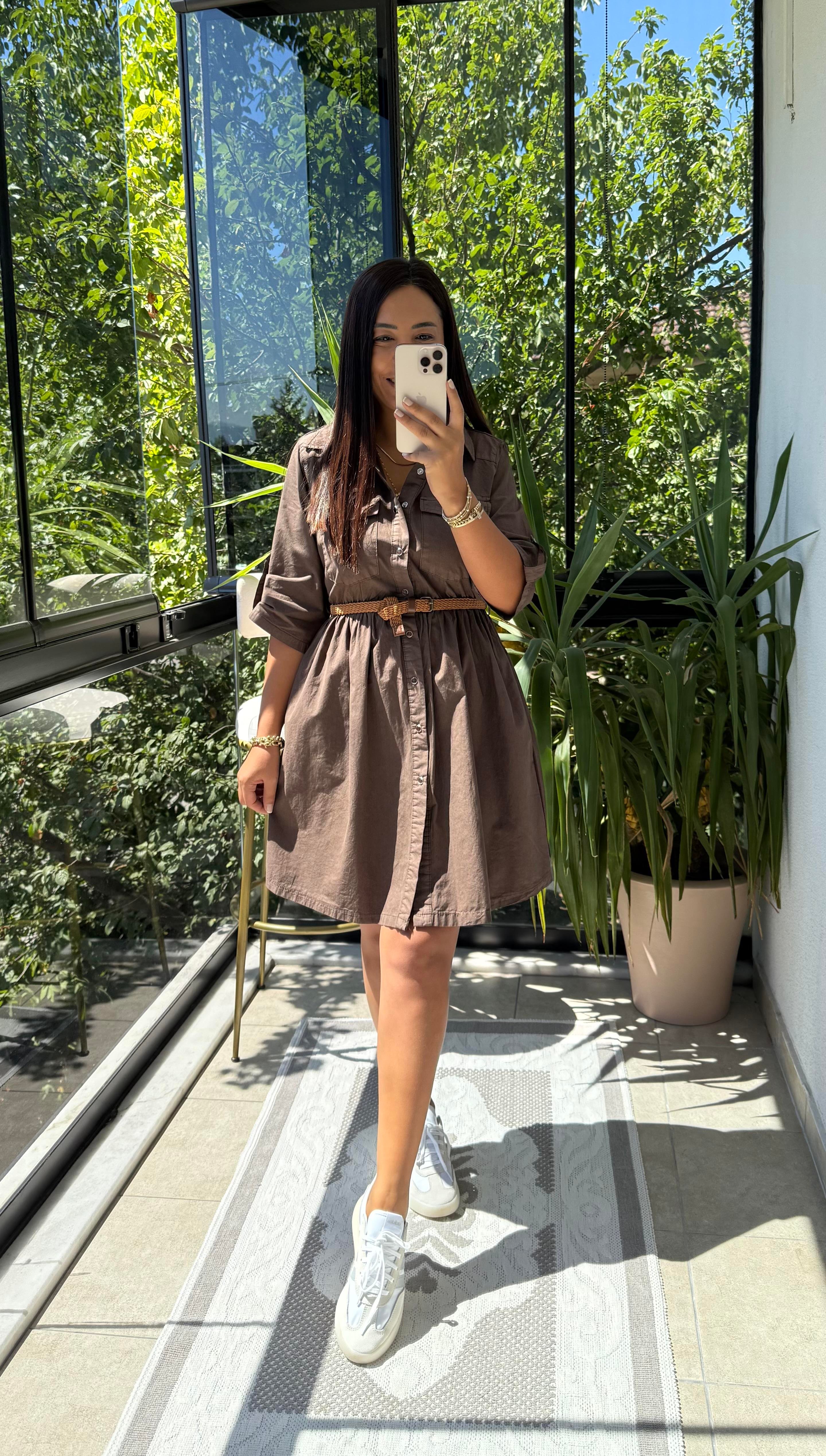 Büzgü Detaylı Kısa Kot Elbise kahve