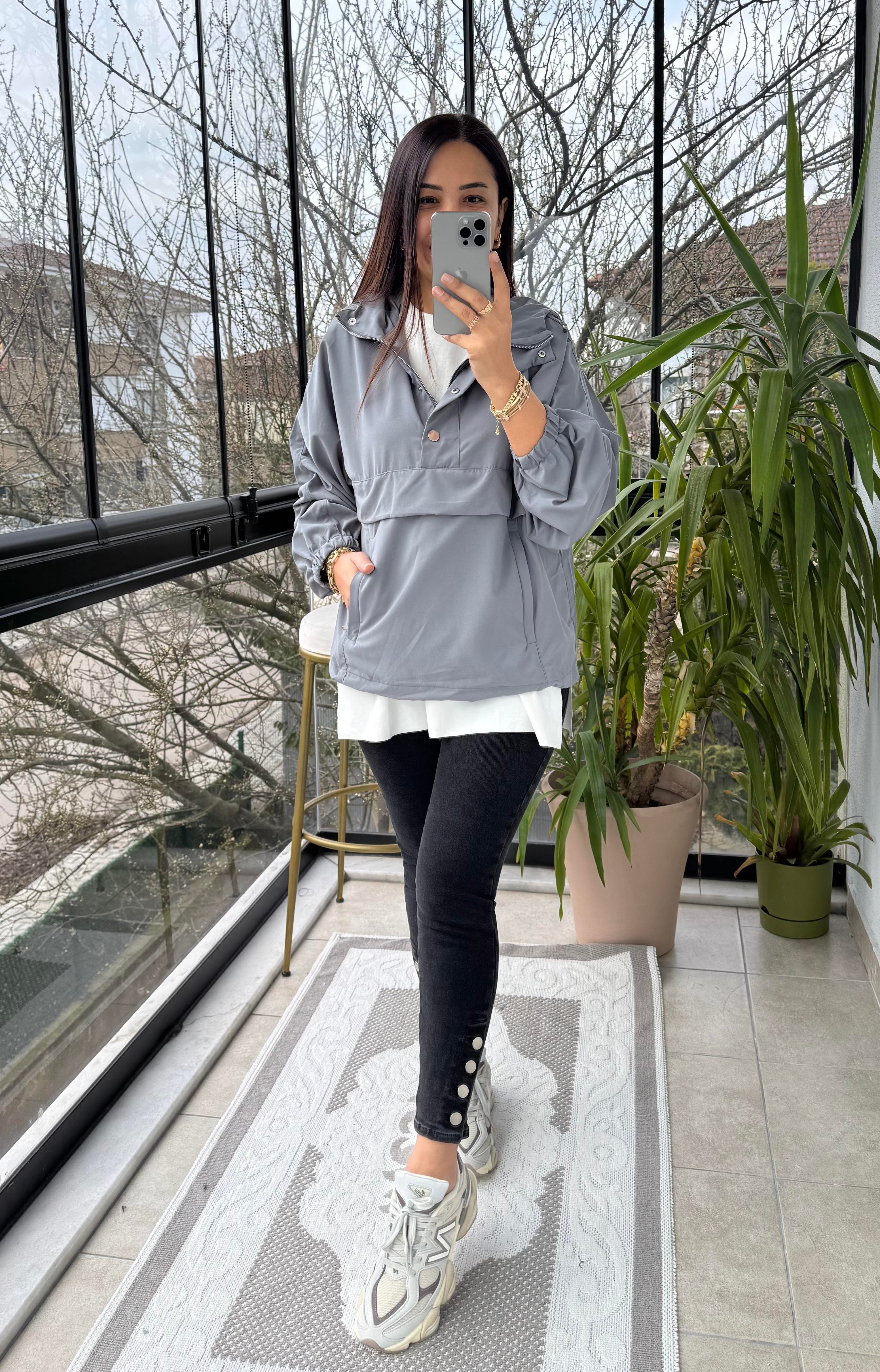 Cepli Çıtçıtlı Tasarım Sweatshirt Gri