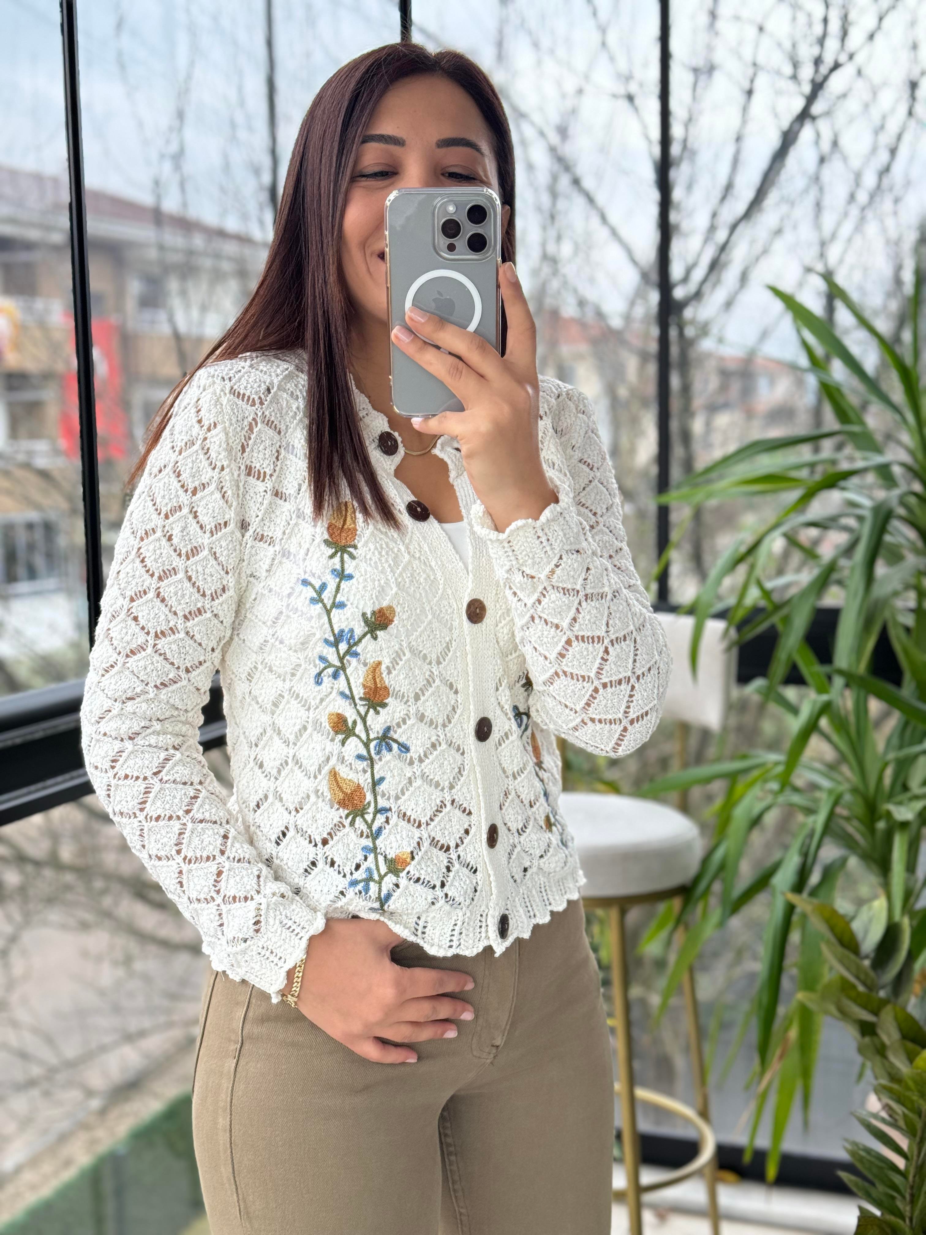 Çiçekli Hırka Krem