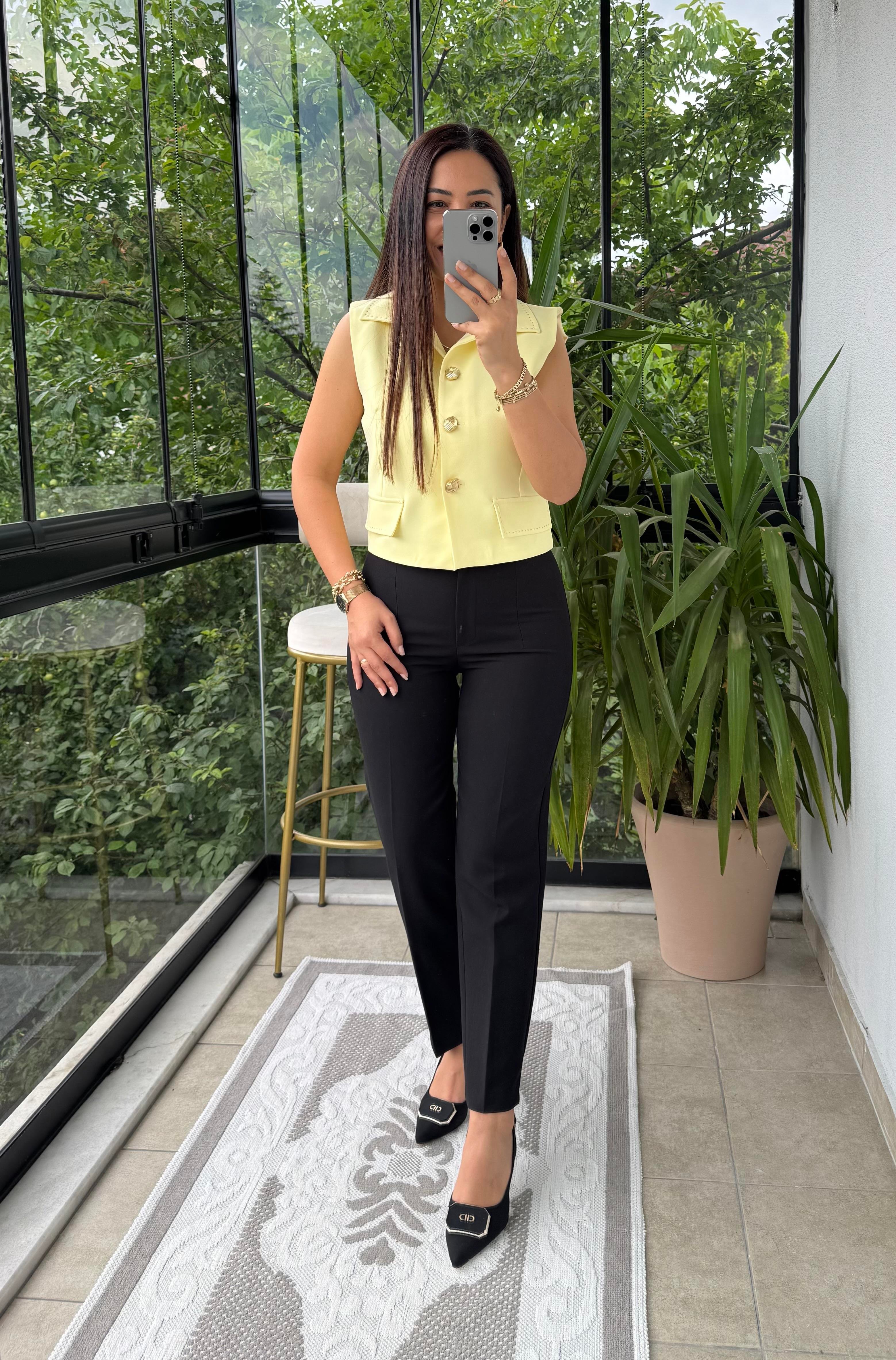 Dikiş Detaylı Yelek Sarı