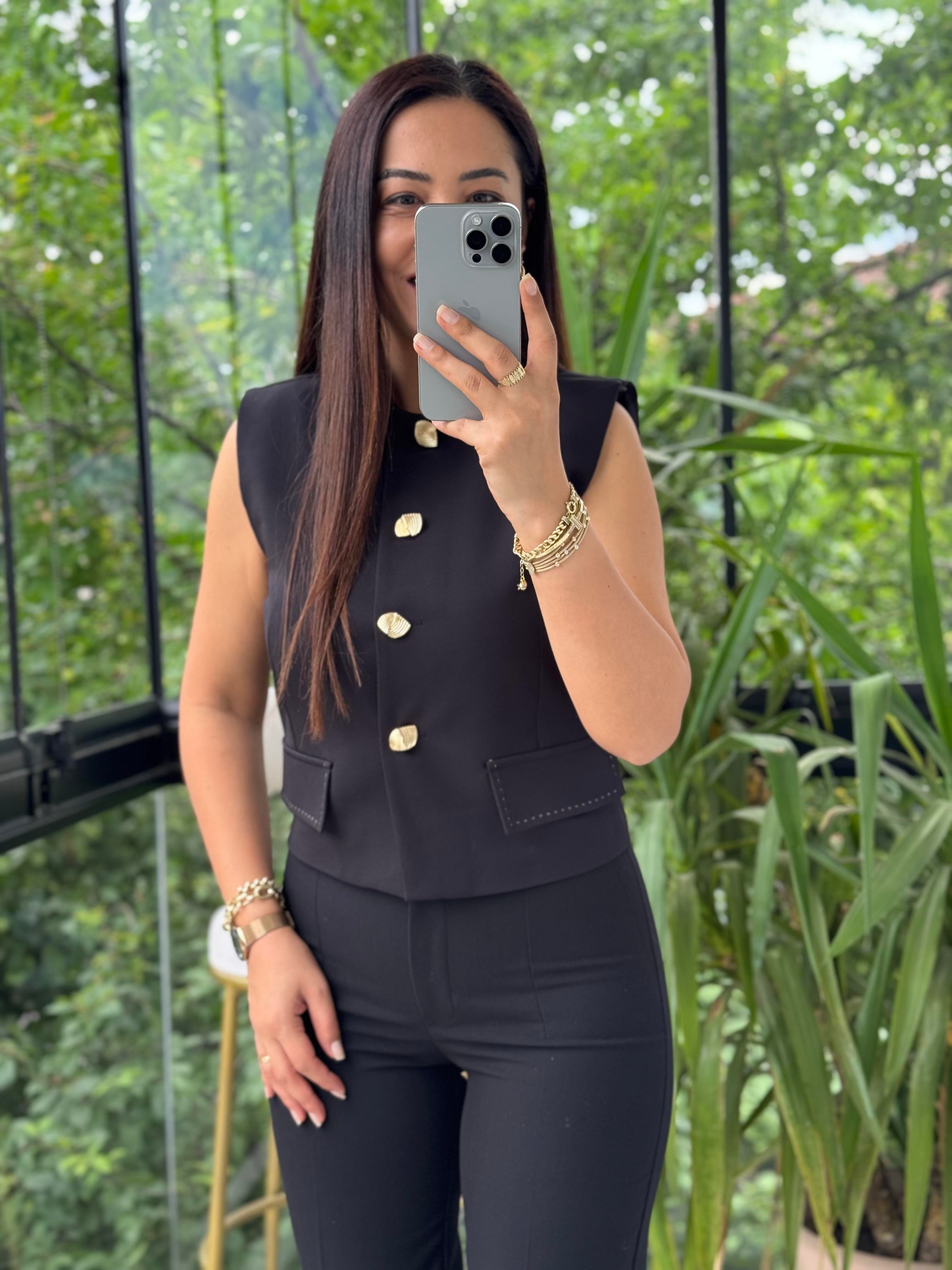 Dikiş Detaylı Yelek Siyah