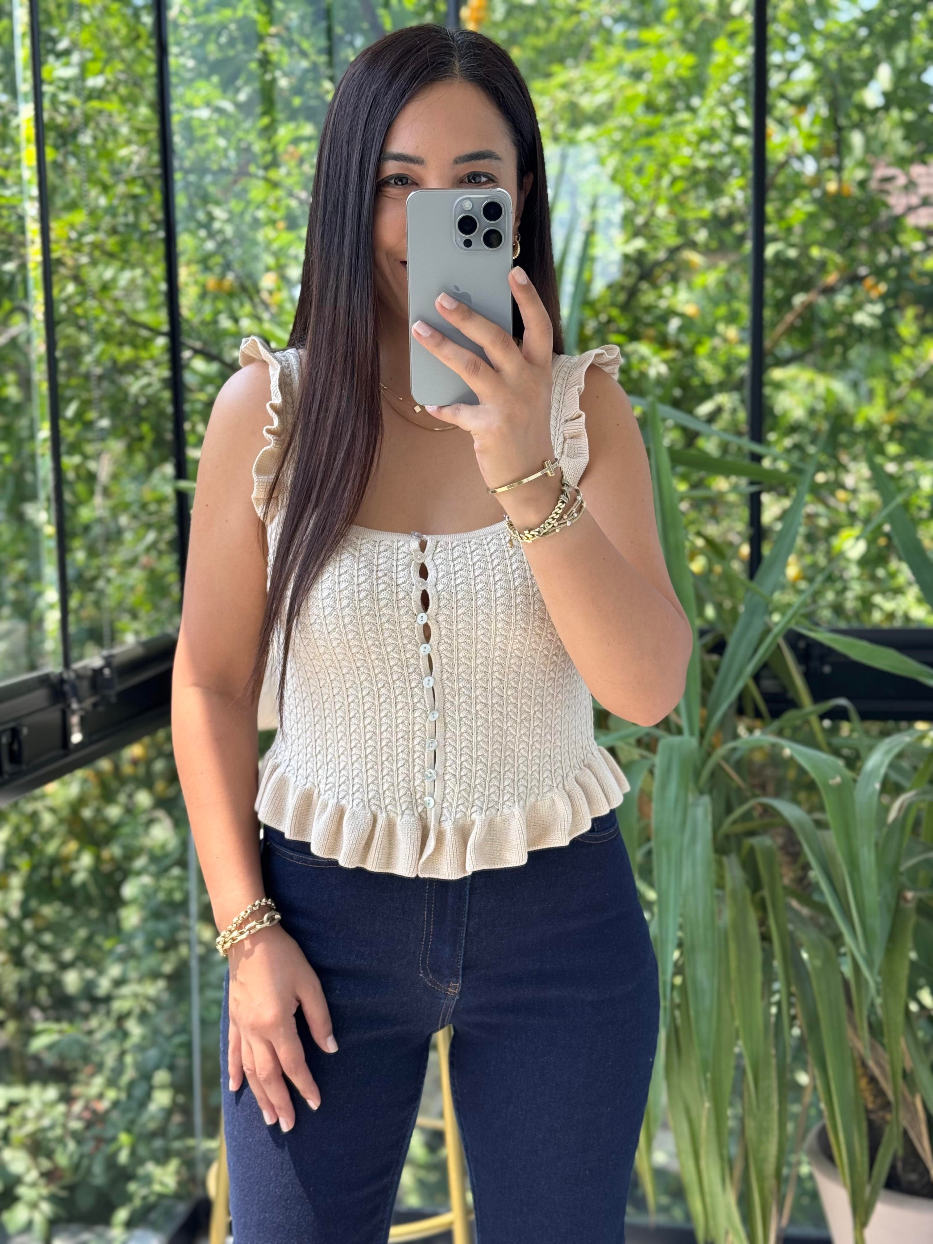 Dilvin Askılı Fırfırlı Düğmeli Bluz Bej