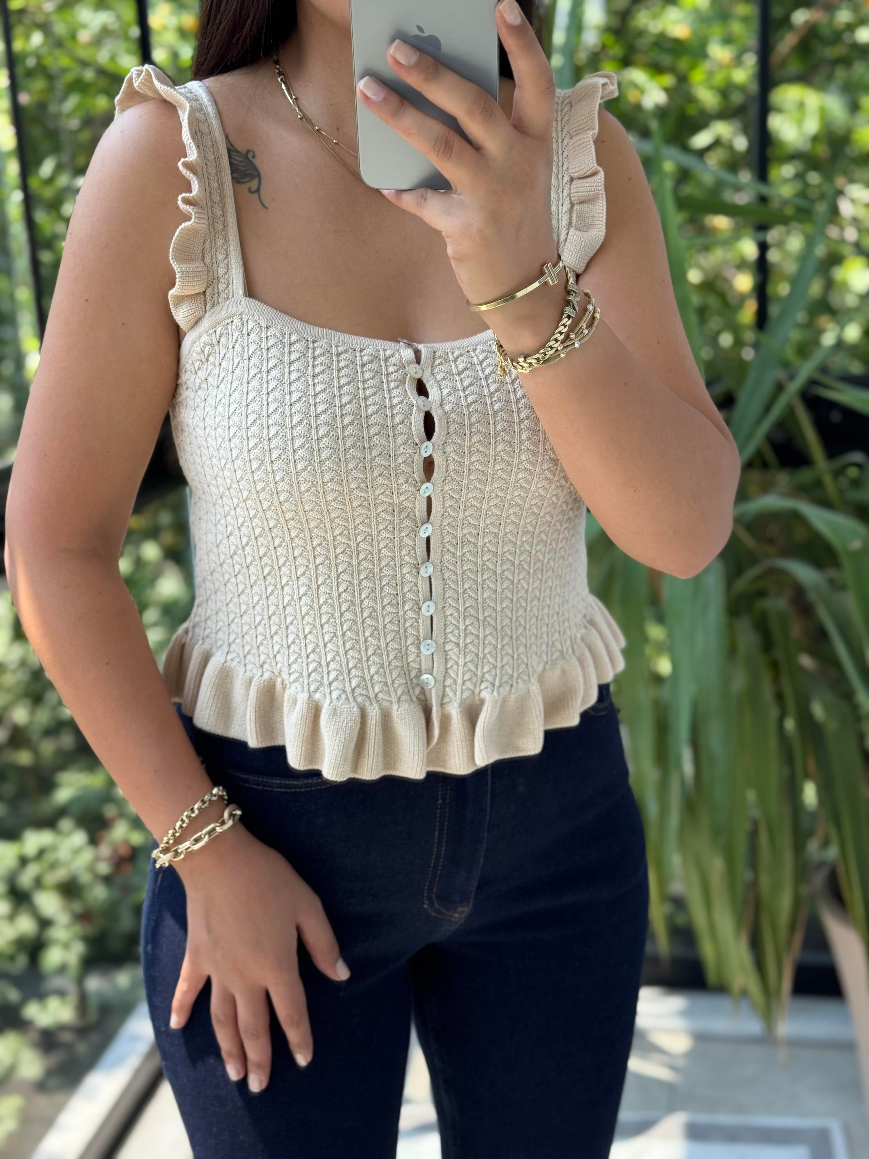 Dilvin Askılı Fırfırlı Düğmeli Bluz Bej