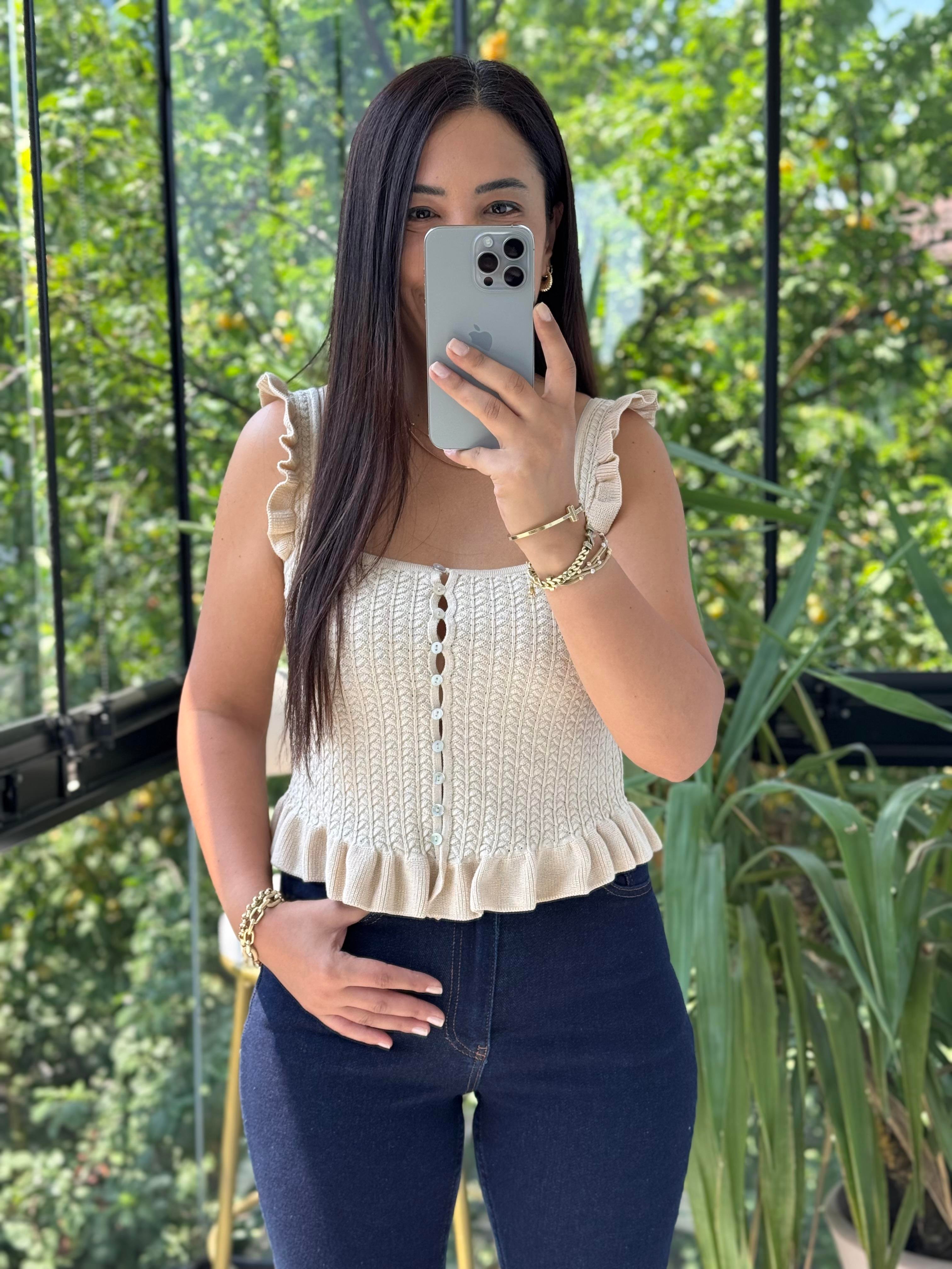 Dilvin Askılı Fırfırlı Düğmeli Bluz Bej