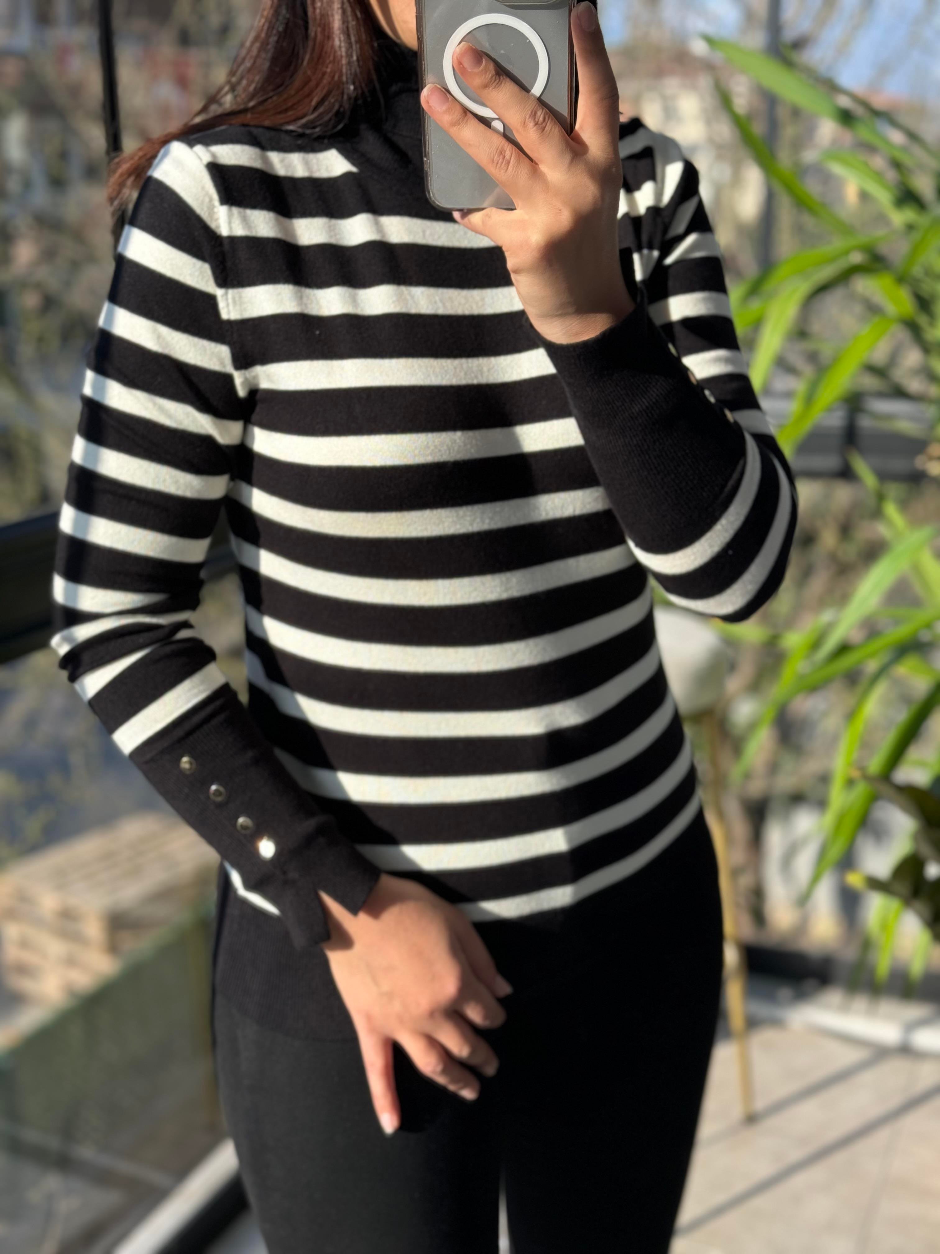 Dilvin Balıkçı Yaka Çizgili Triko Siyah