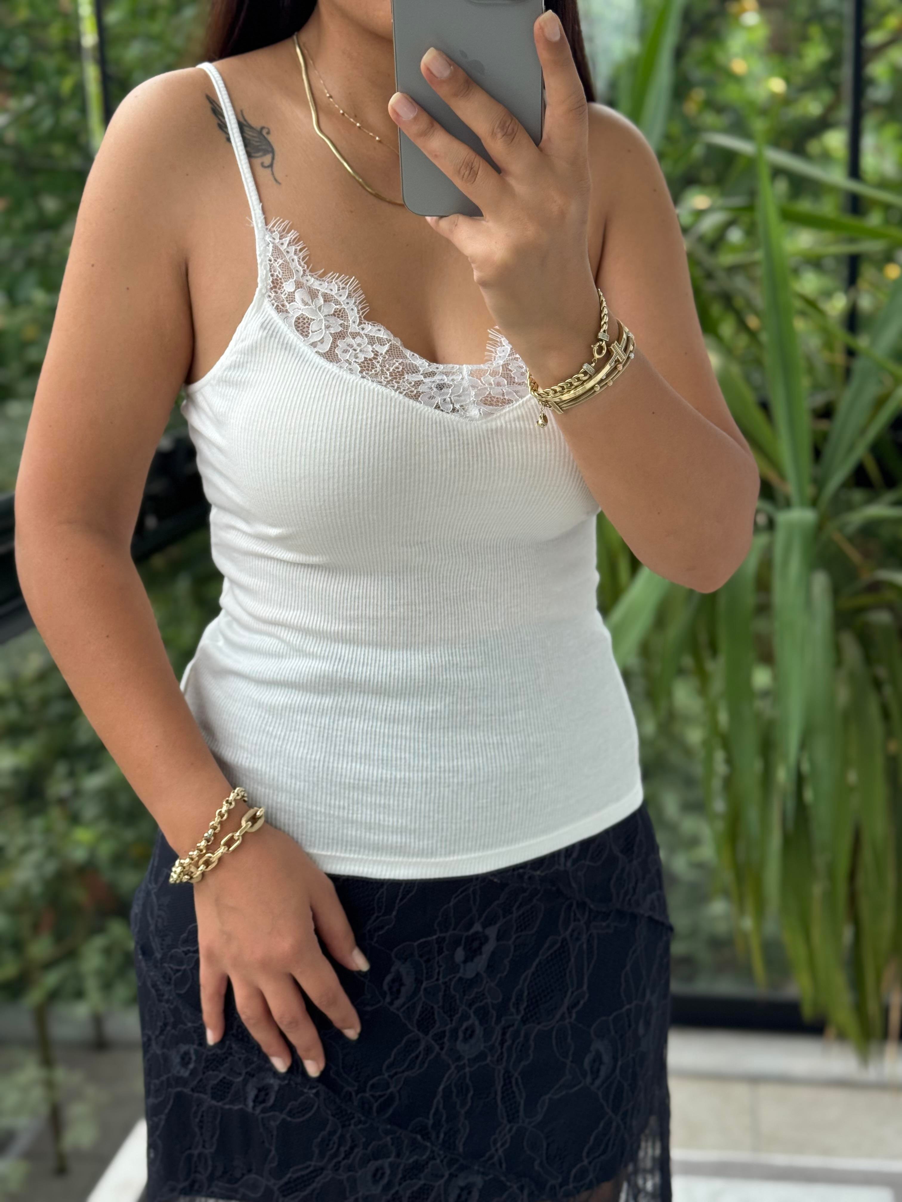 Dilvin Dantel Şeritli Askılı Atlet Ekru