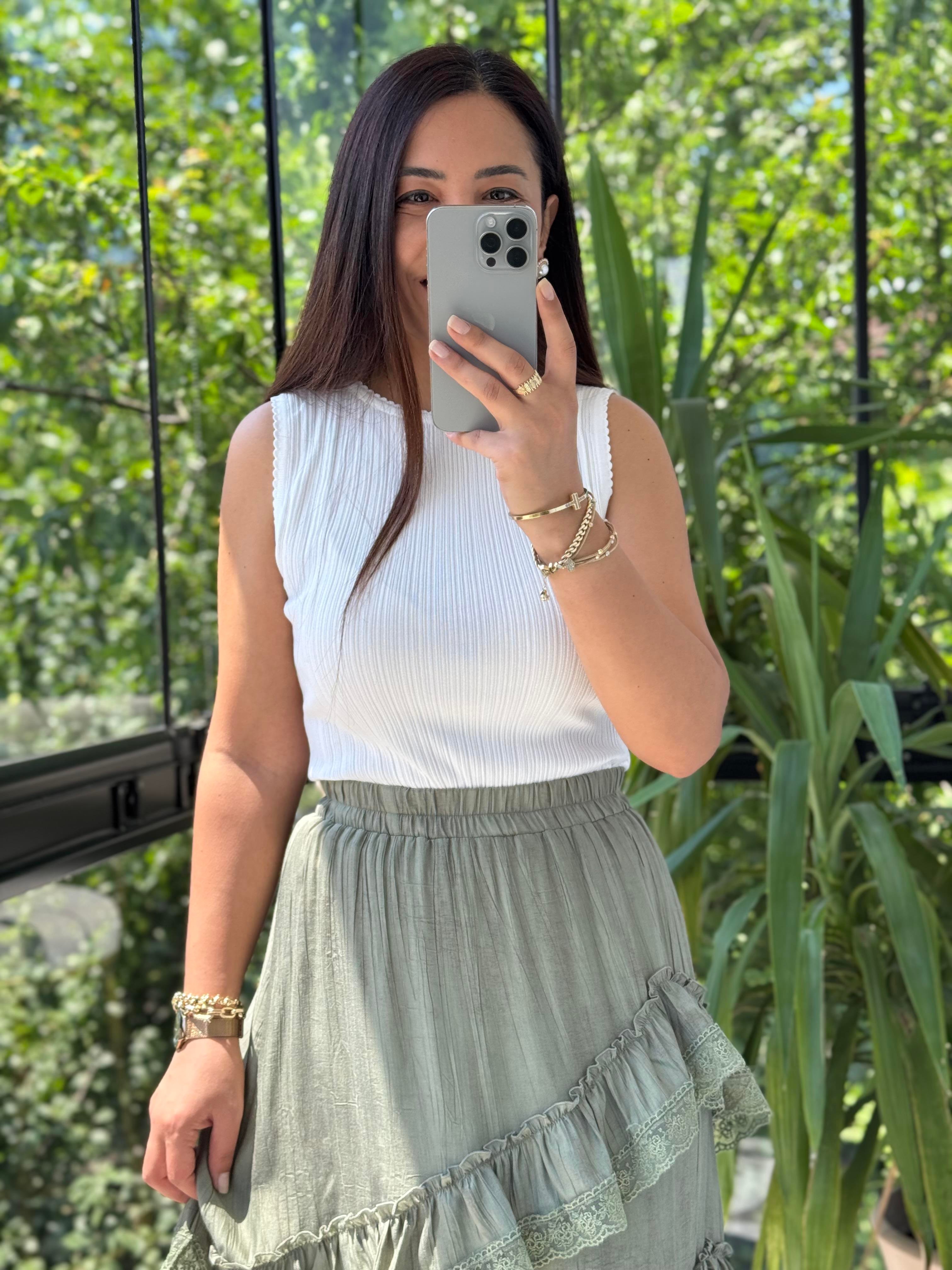 Dilvin Kayık Yaka Fitilli İnce Triko Bluz Ekru