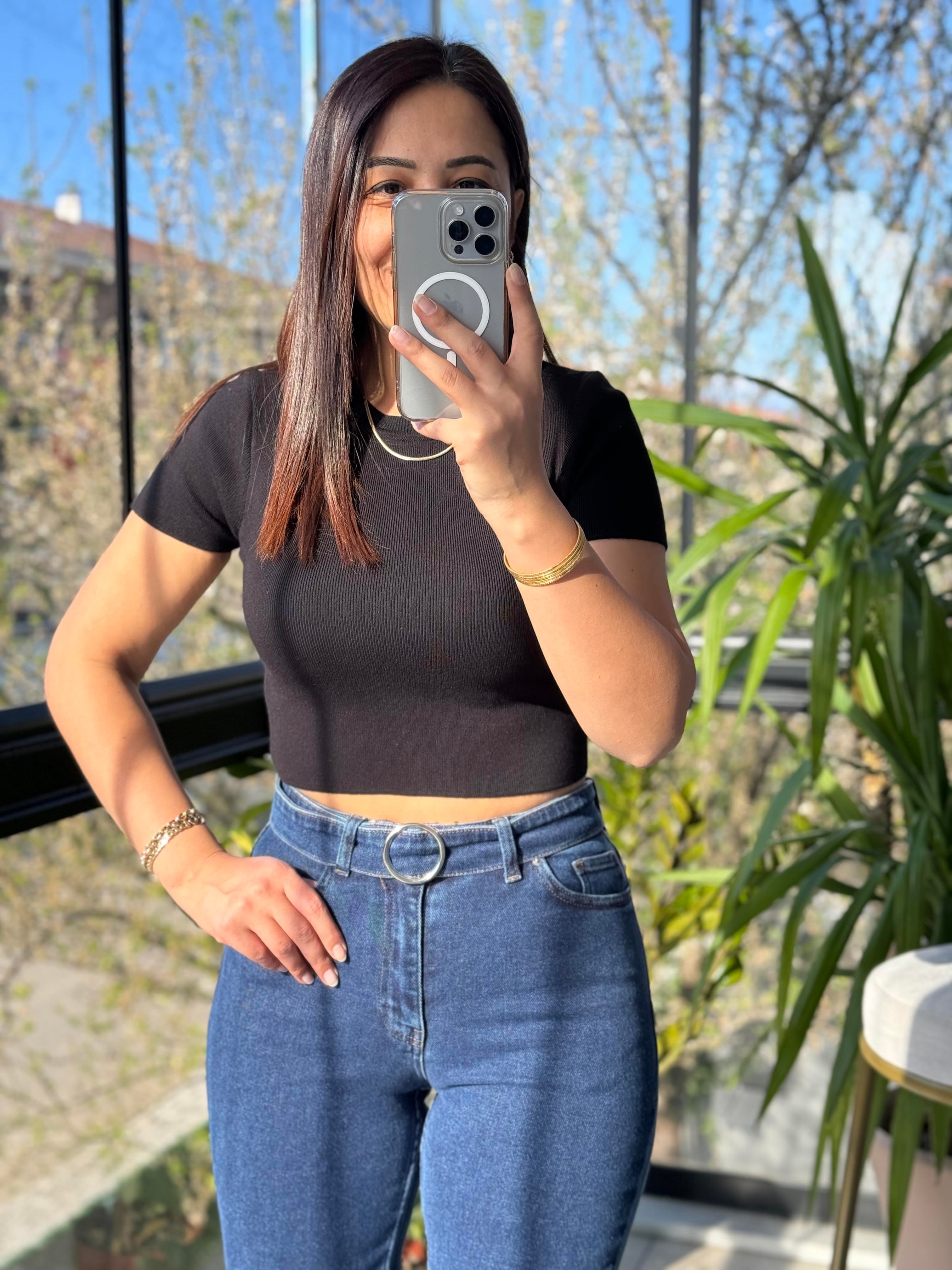 Dilvin Kısa Kol Crop Triko Siyah