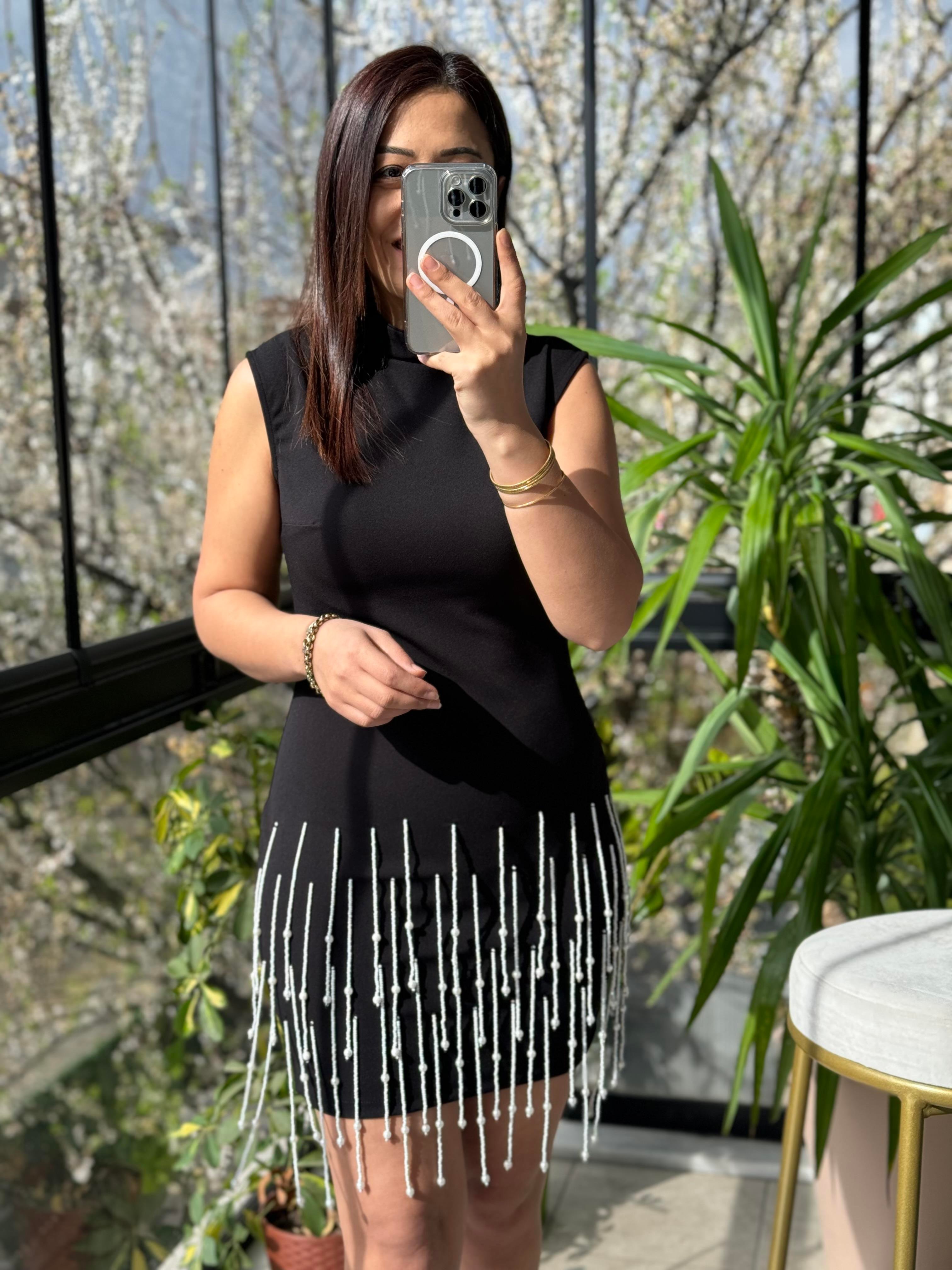 Eteği Taşlı Elbise Siyah