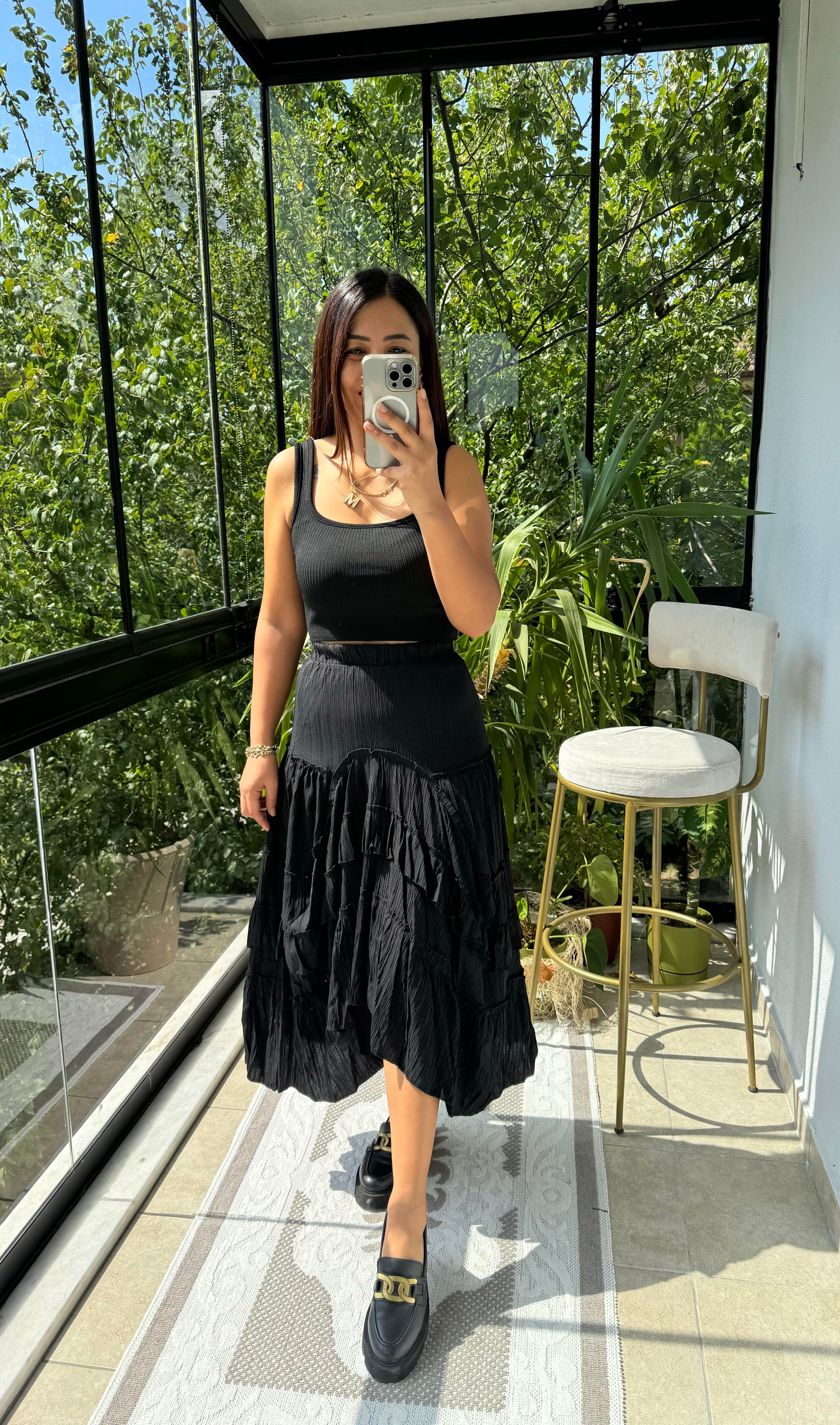 Fırfırlı Gofre Etek Siyah