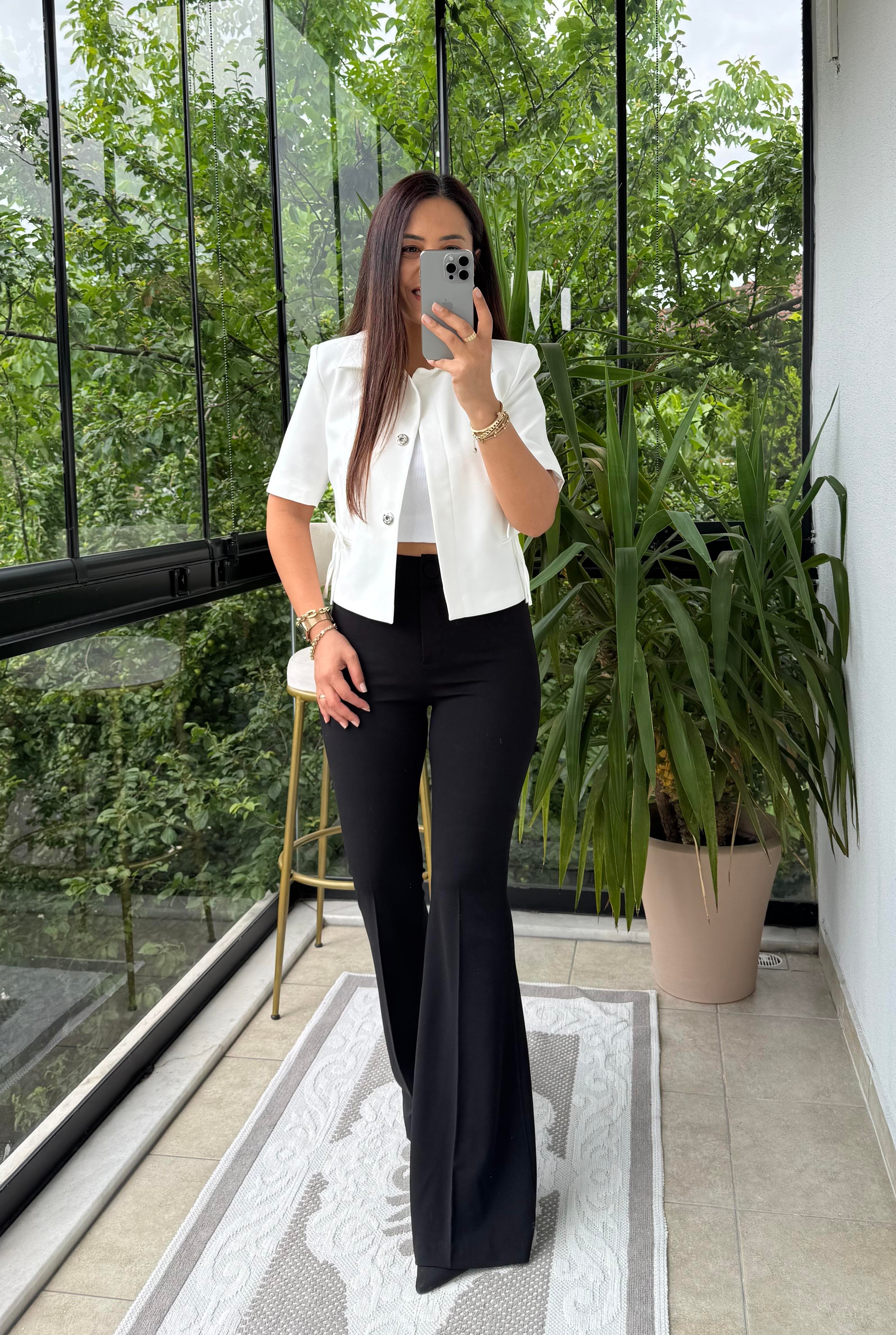 Fiyonk Detaylı Kısa Kol Blazer Beyaz