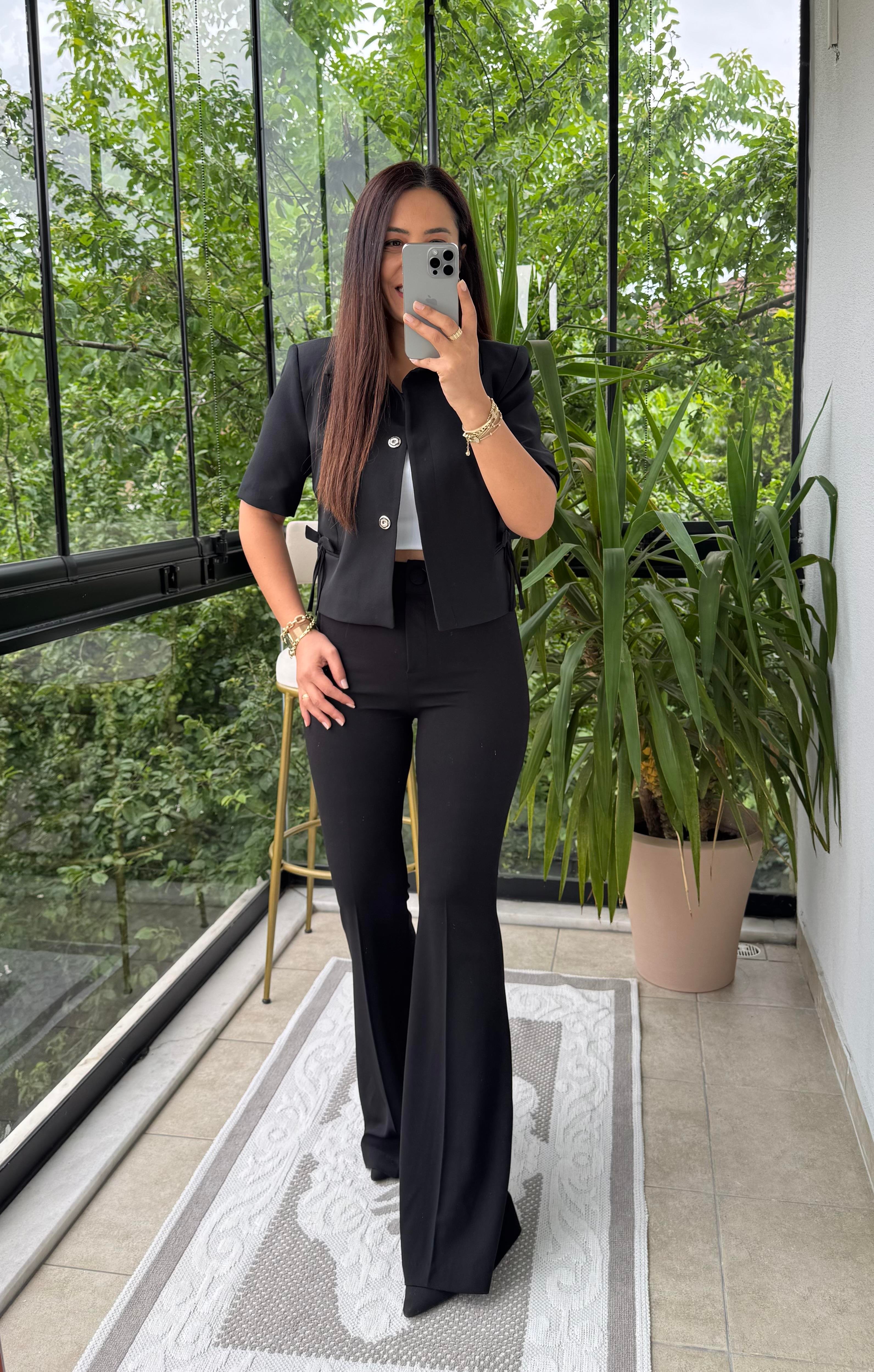 Fiyonk Detaylı Kısa Kol Blazer Siyah